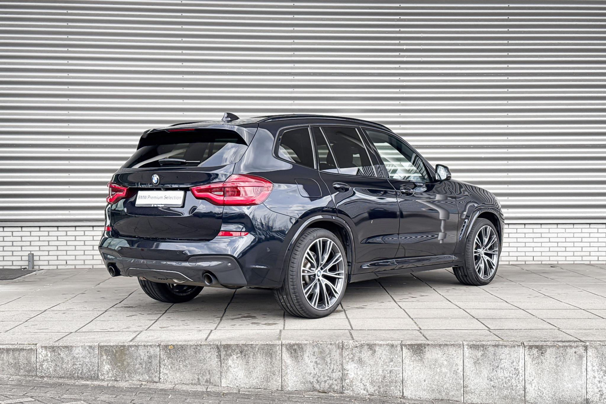 Foto van BMW X3 Xdrive20i