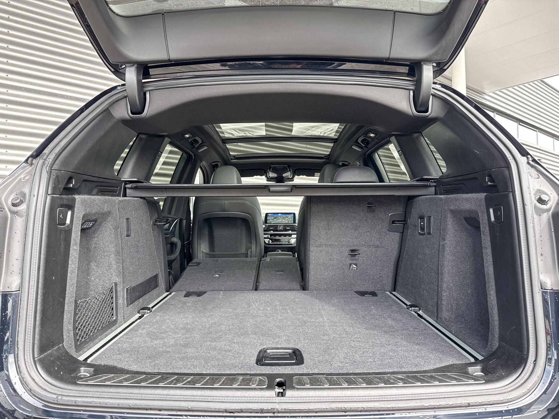Foto van BMW X3 Xdrive20i
