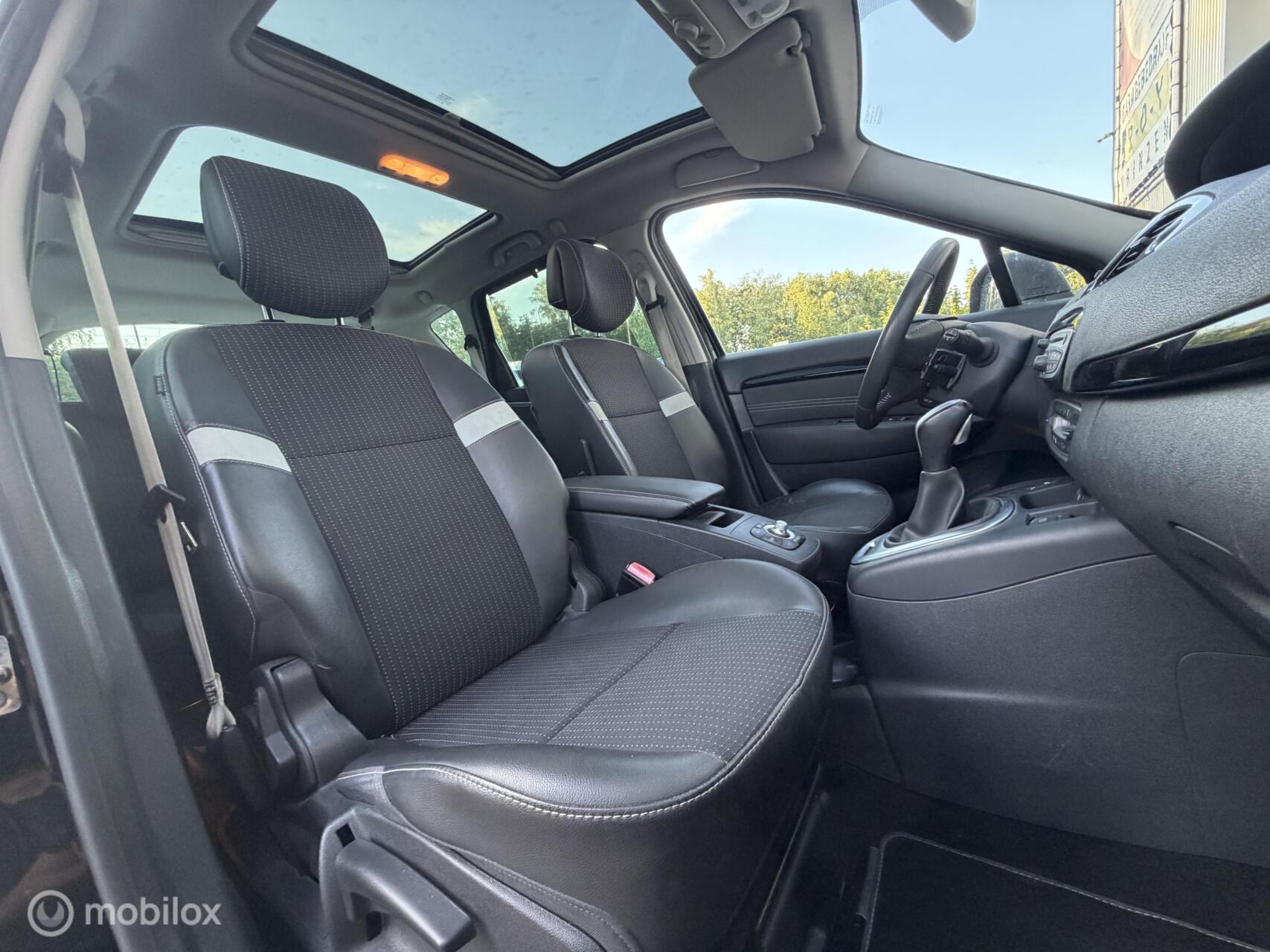 Foto van Renault Megane Scenic