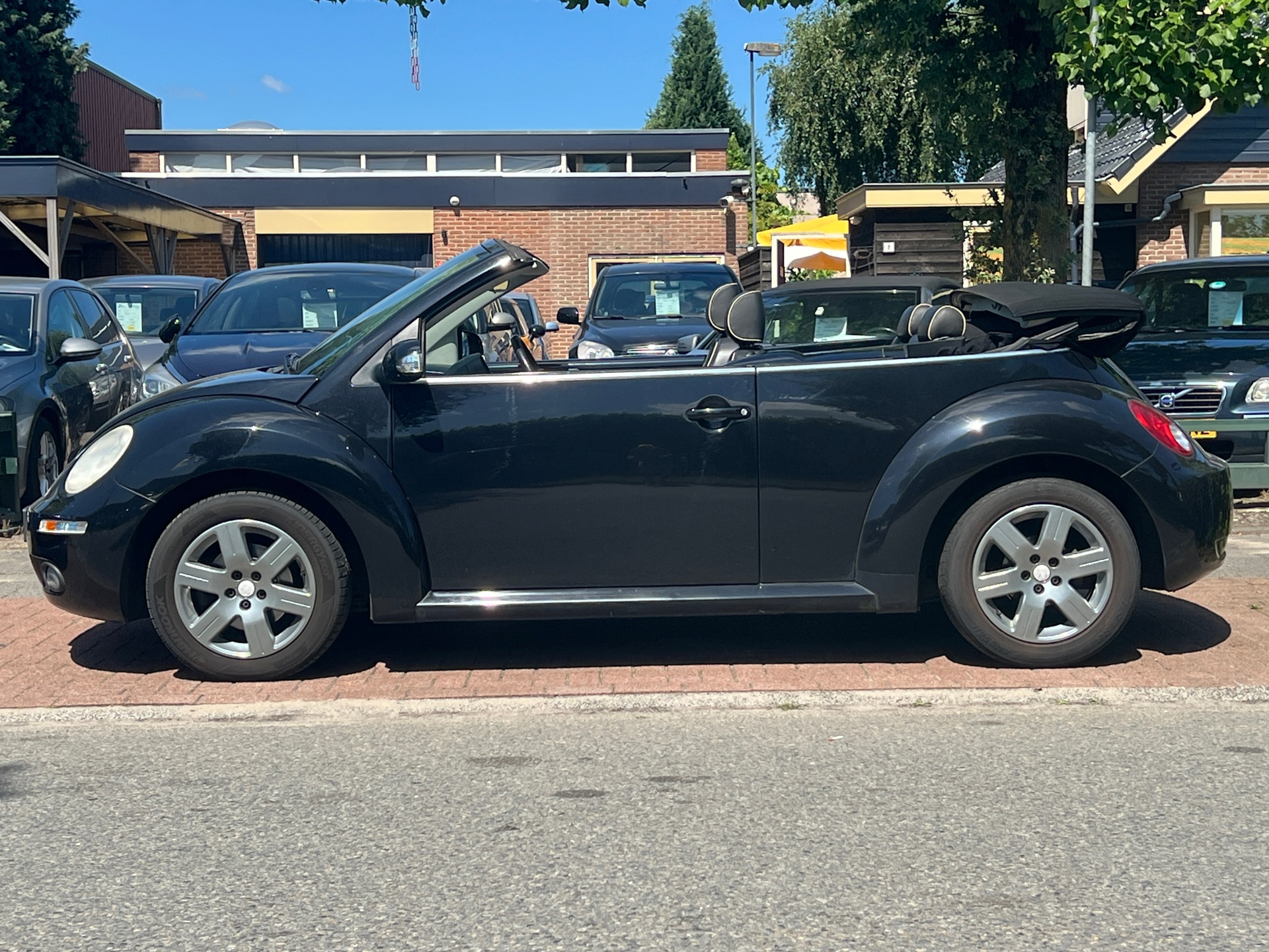 Foto van Volkswagen New Beetle Cabriolet