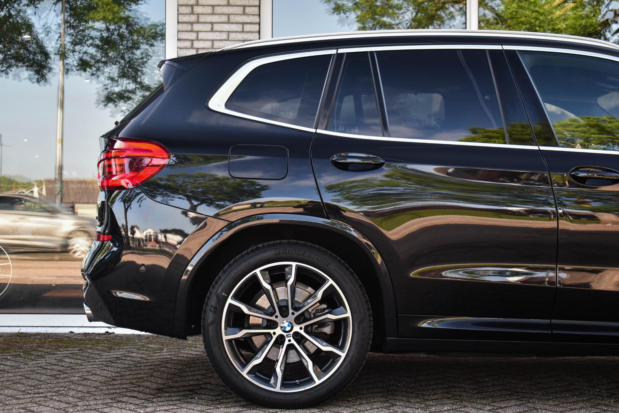 Foto van BMW X3 Xdrive20i