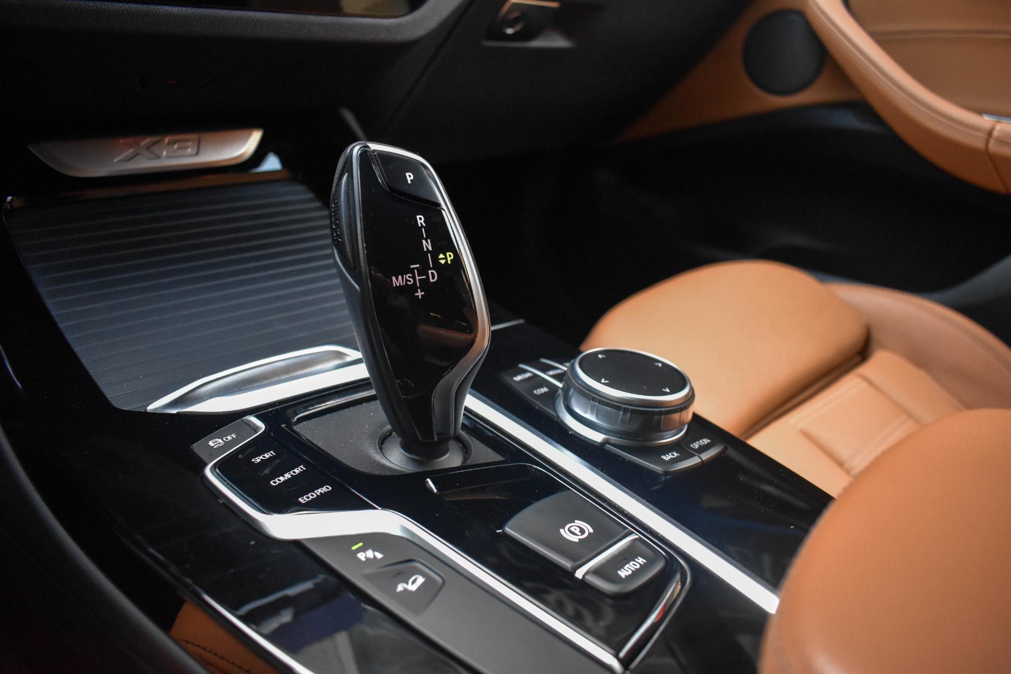 Foto van BMW X3 Xdrive20i