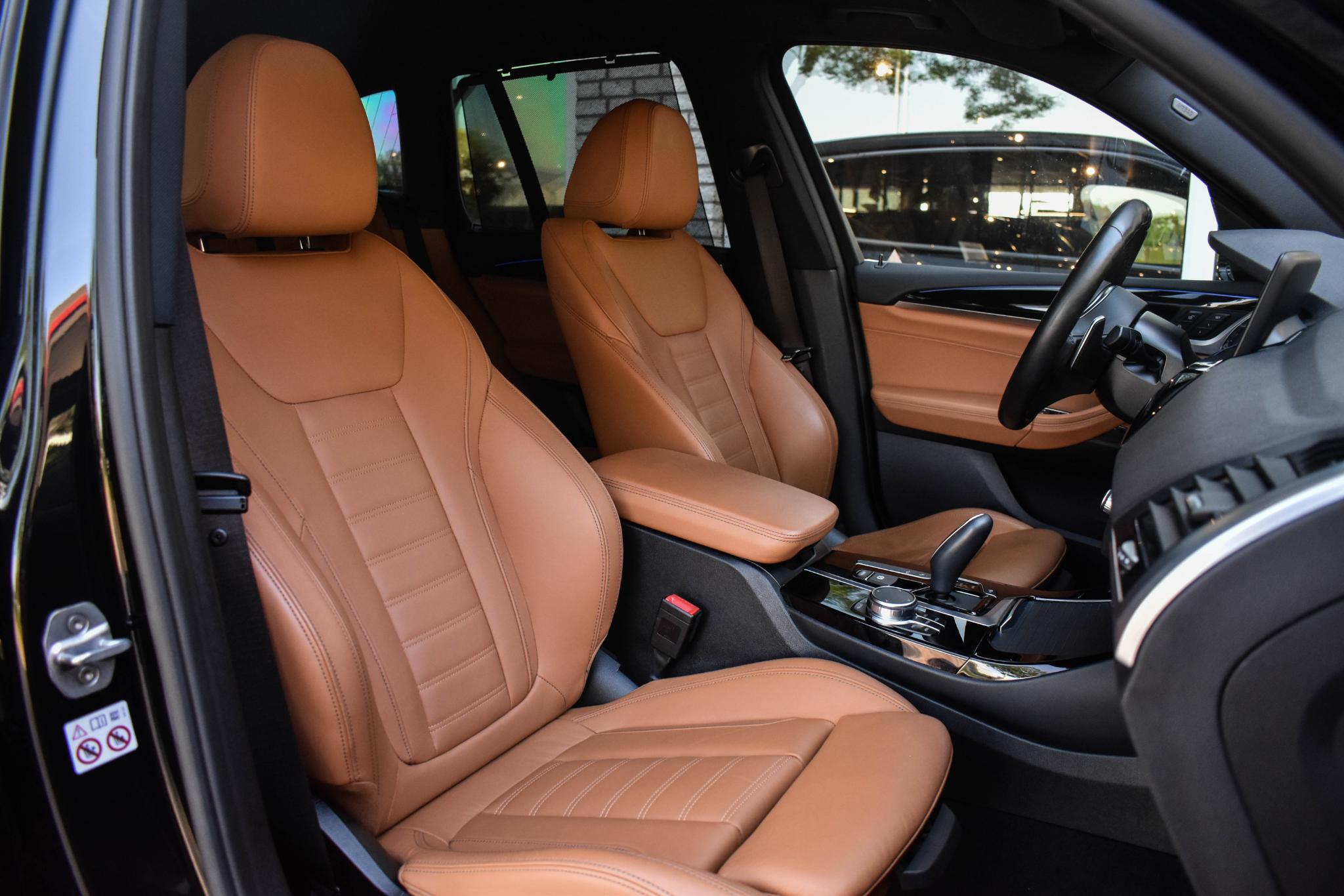 Foto van BMW X3 Xdrive20i