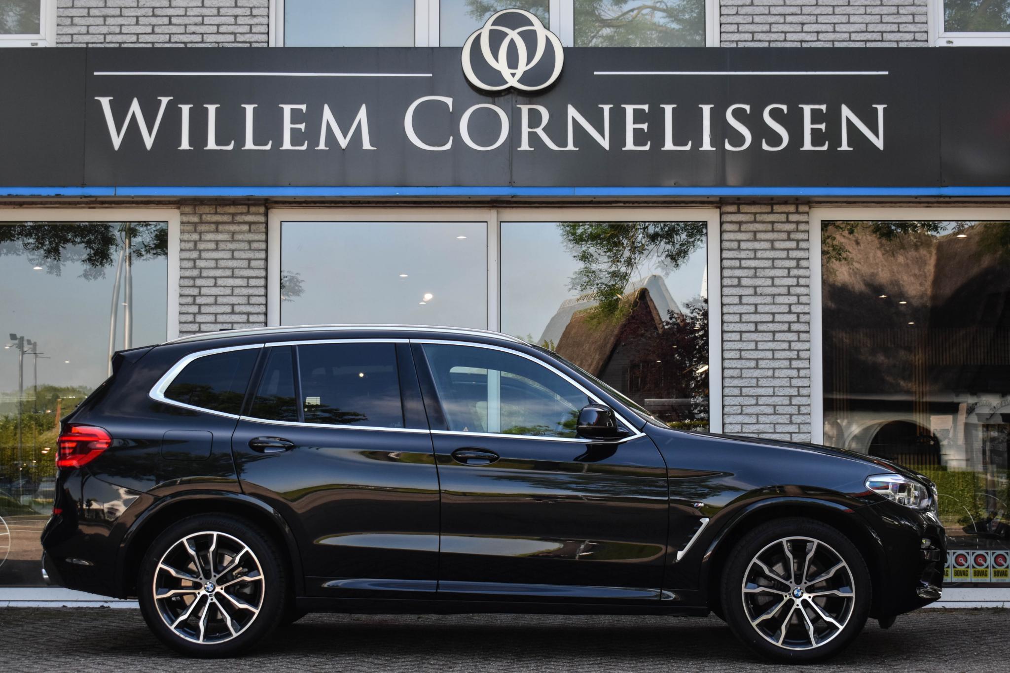 Foto van BMW X3 Xdrive20i