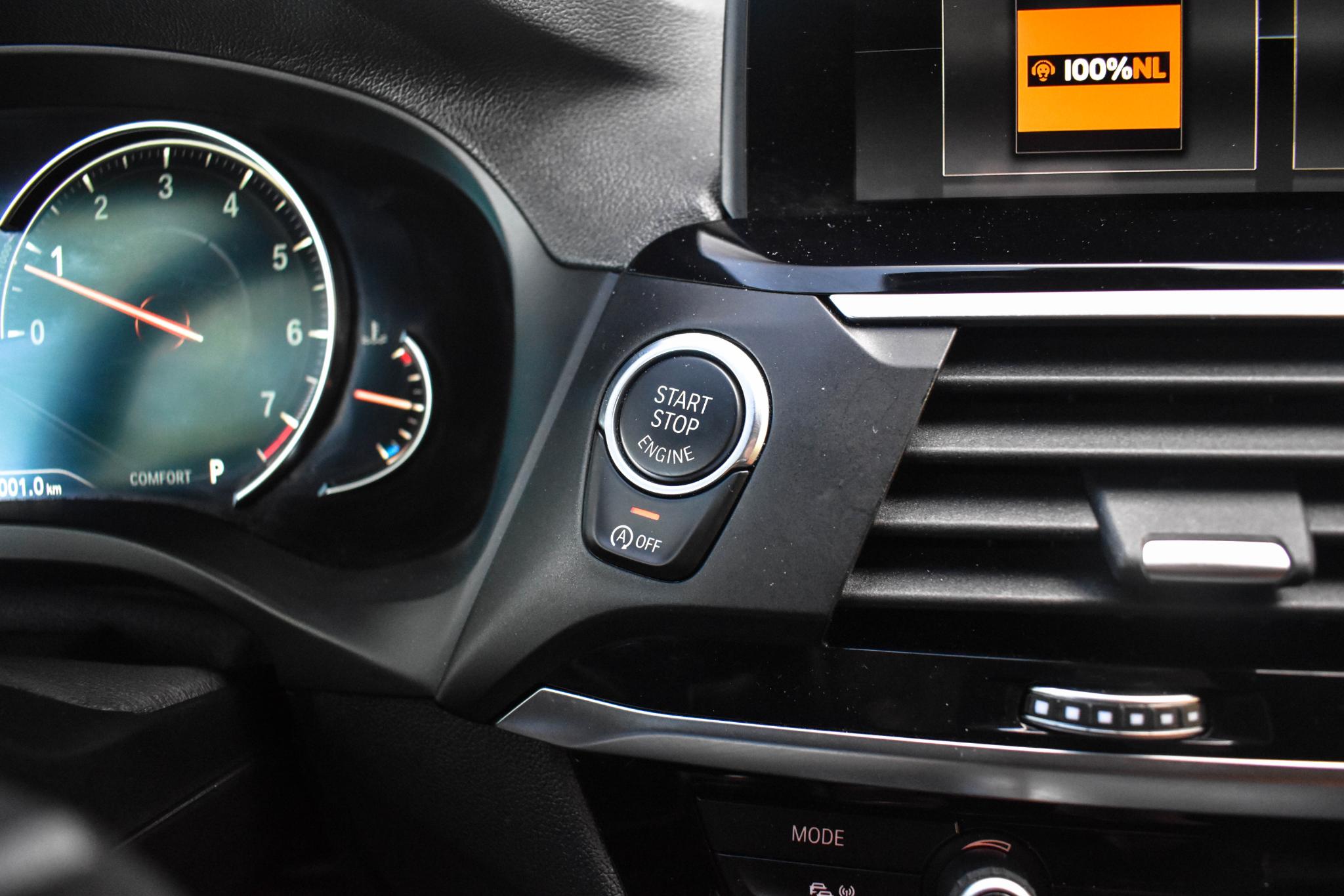 Foto van BMW X3 Xdrive20i