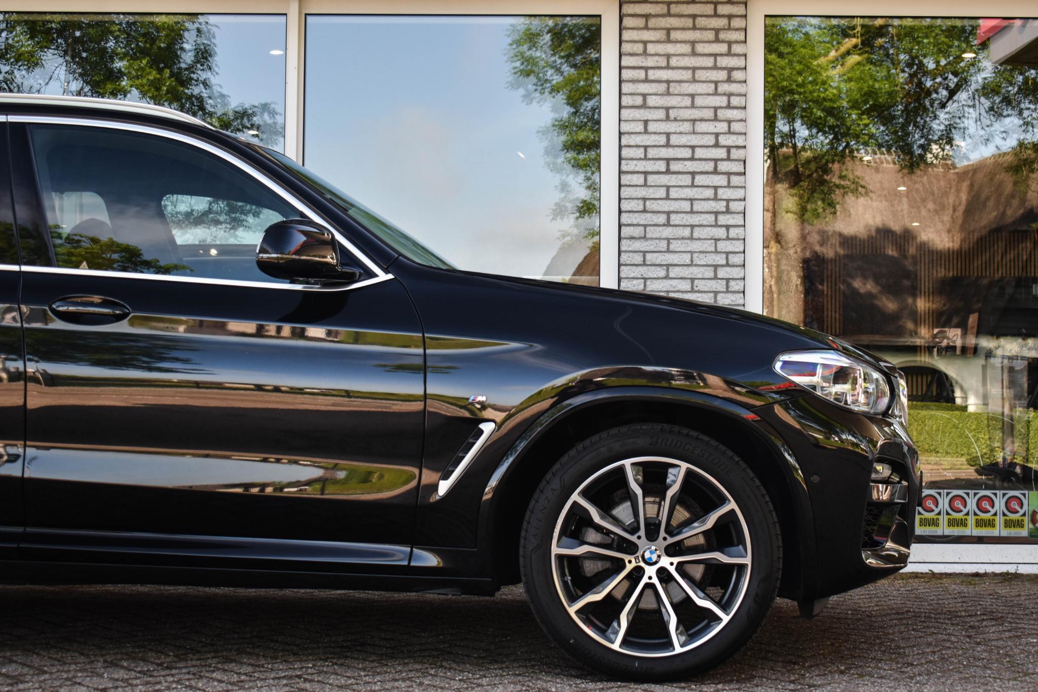 Foto van BMW X3 Xdrive20i