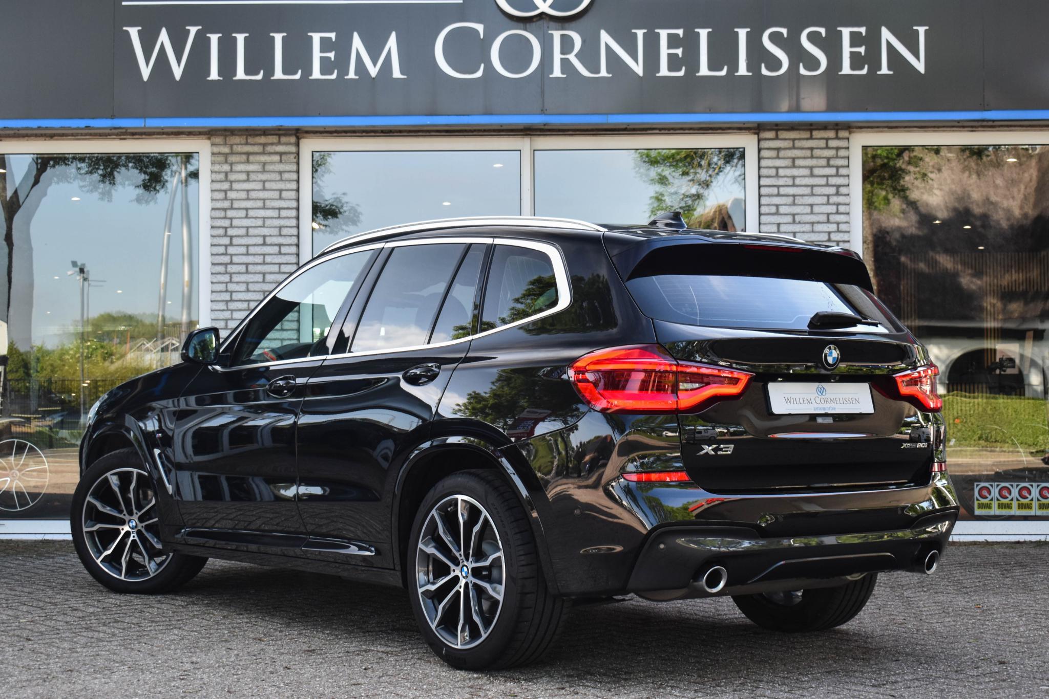 Foto van BMW X3 Xdrive20i
