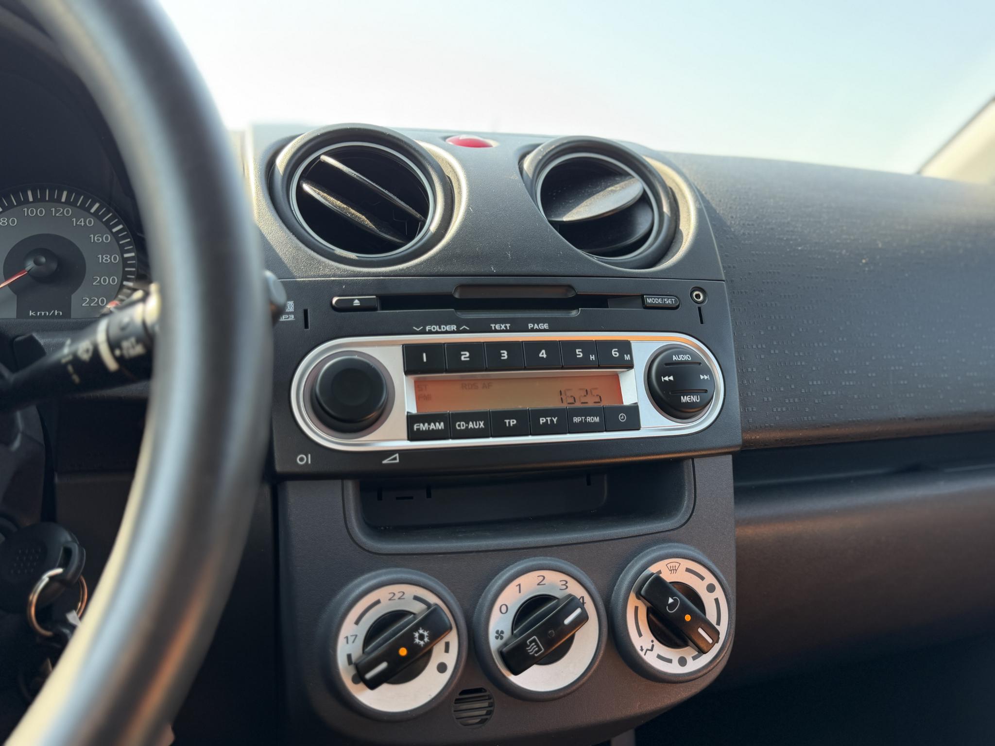 Foto van Mitsubishi Mitsubishi Colt