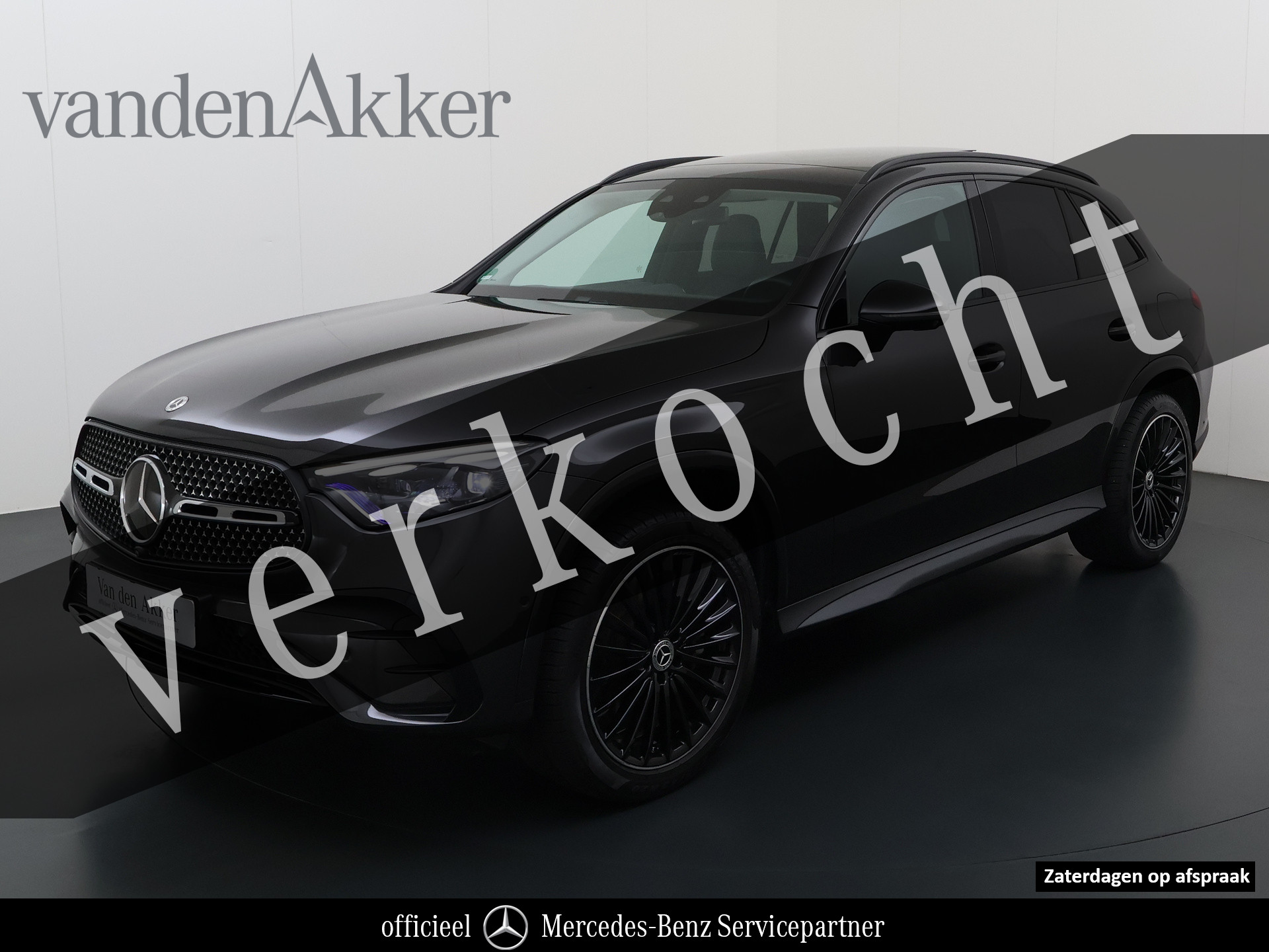 Mercedes-Benz GLC 400 E 4Matic 400e 4Matic AMG 381pk // Panorama dak // Trekhaak // Rijassistentiepakket // Distronic // 360 Camera // 20" AMG // Carplay 2023 - voorkant