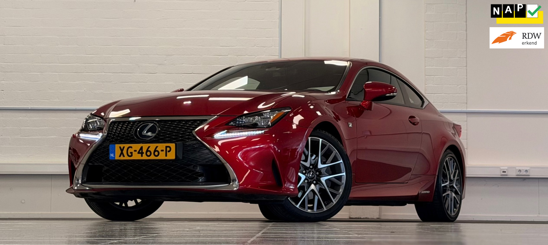 Foto van LEXUS LEXUS RC300H