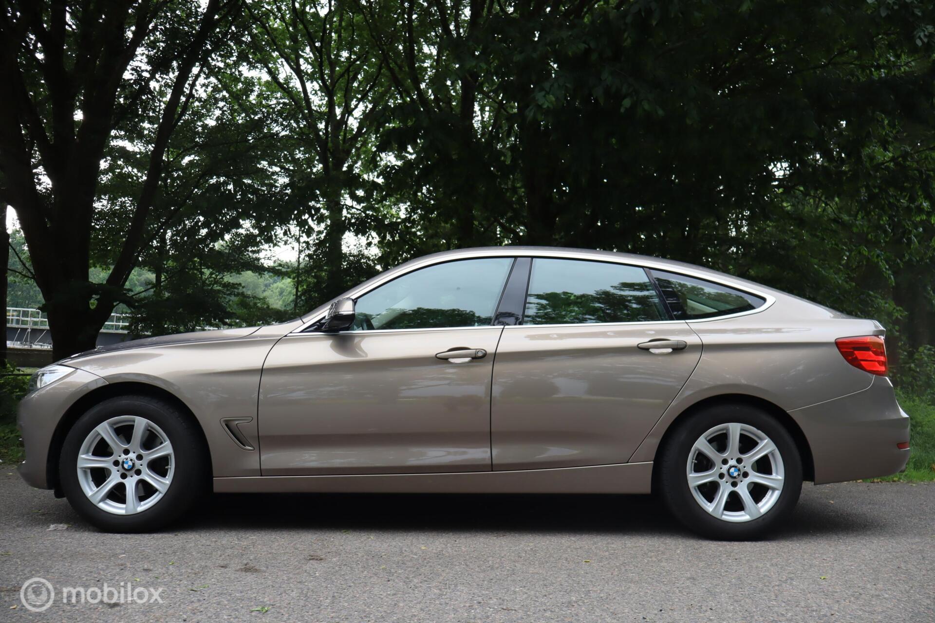 Foto van BMW 328i xDrive