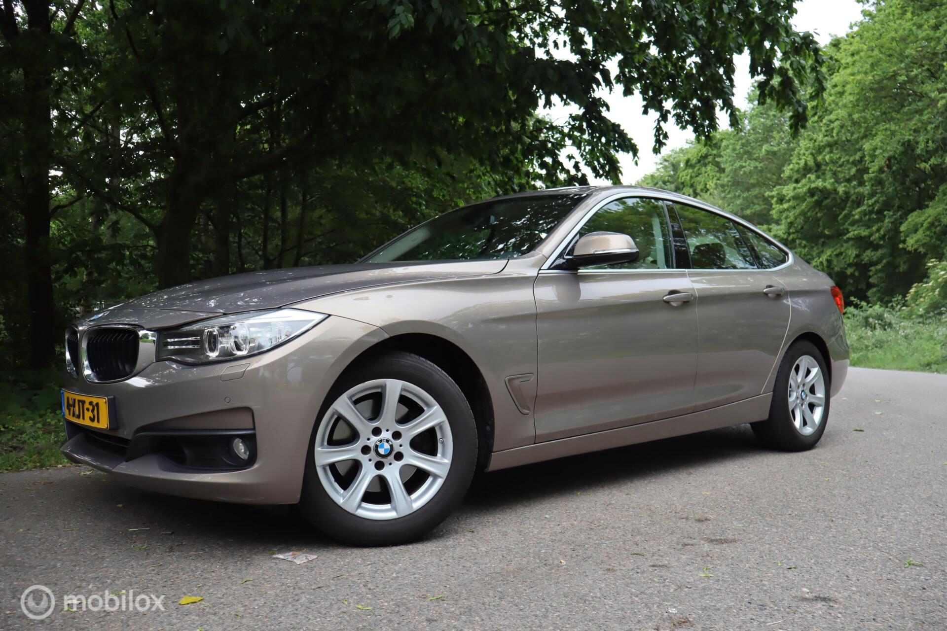 Foto van BMW 328i xDrive