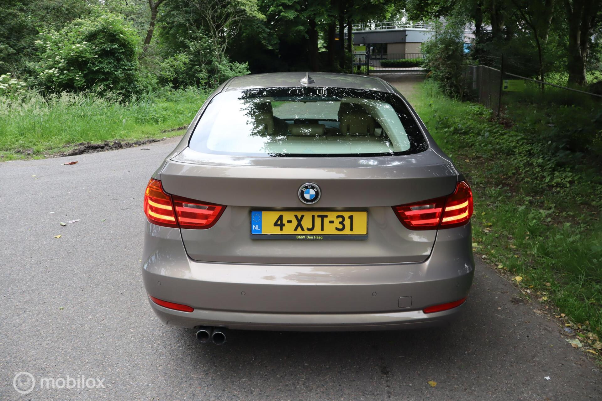 Foto van BMW 328i xDrive