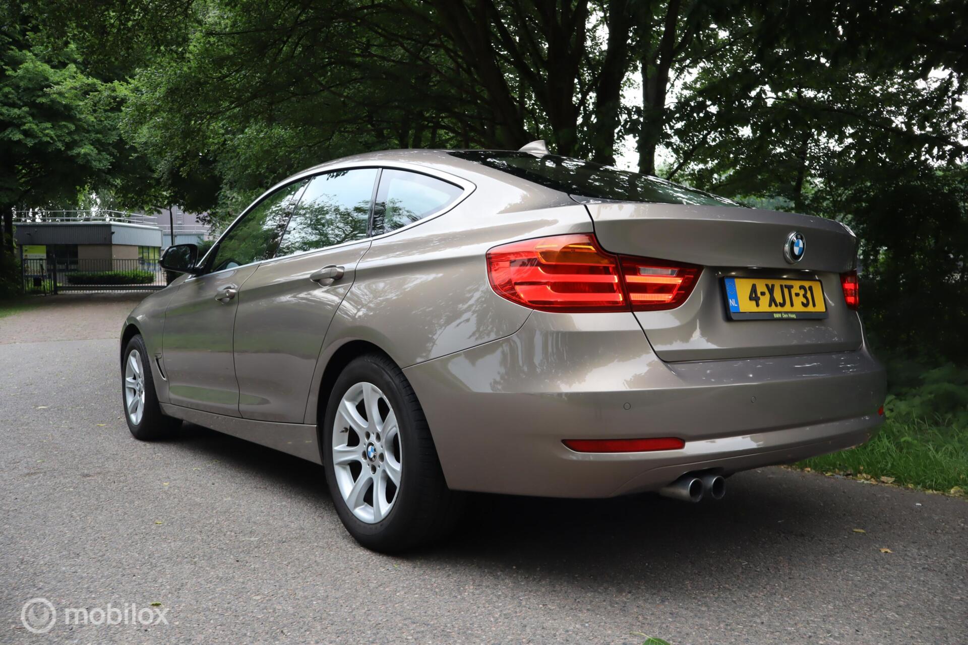 Foto van BMW 328i xDrive