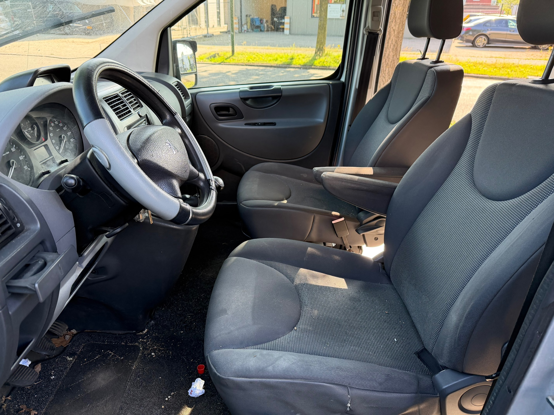Foto van Peugeot Expert 229 L2h2 2.0hdi 16v-120