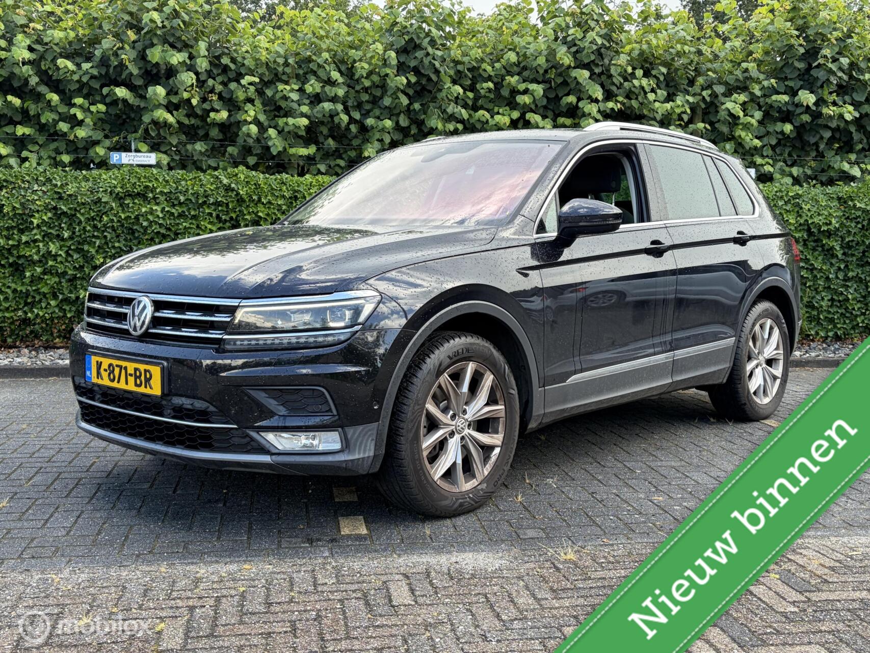 Volkswagen Tiguan 2.0 TSI 4Motion Highline NAVI / DSG / CRUISE / CLIMA / 2017 - voorkant