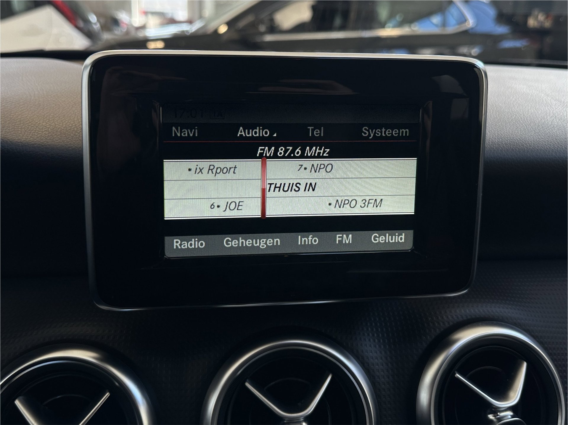 Foto van Mercedes-Benz A 180