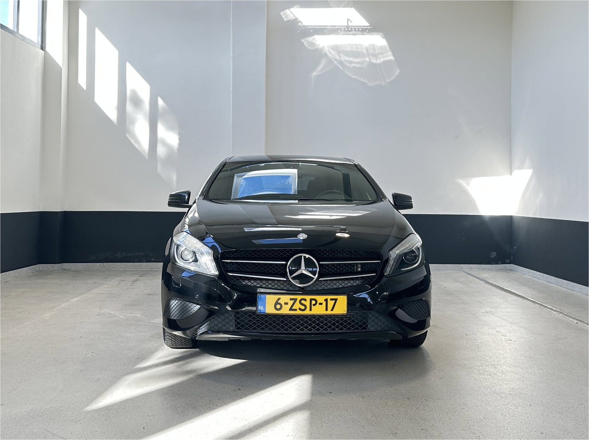 Foto van Mercedes-Benz A 180