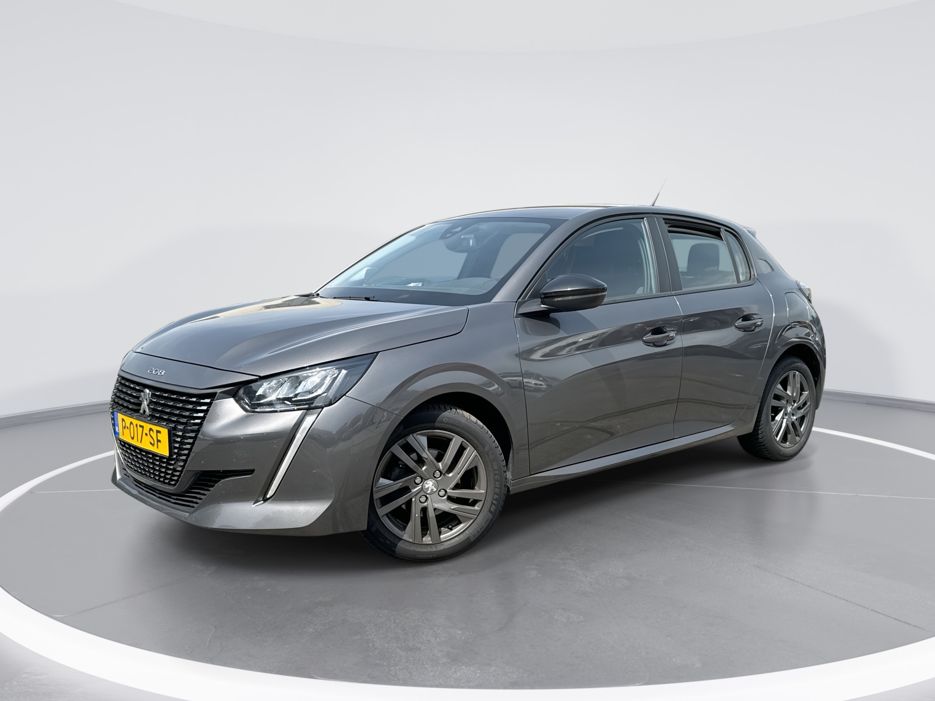Peugeot 208 1.2  Active 2022 - voorkant