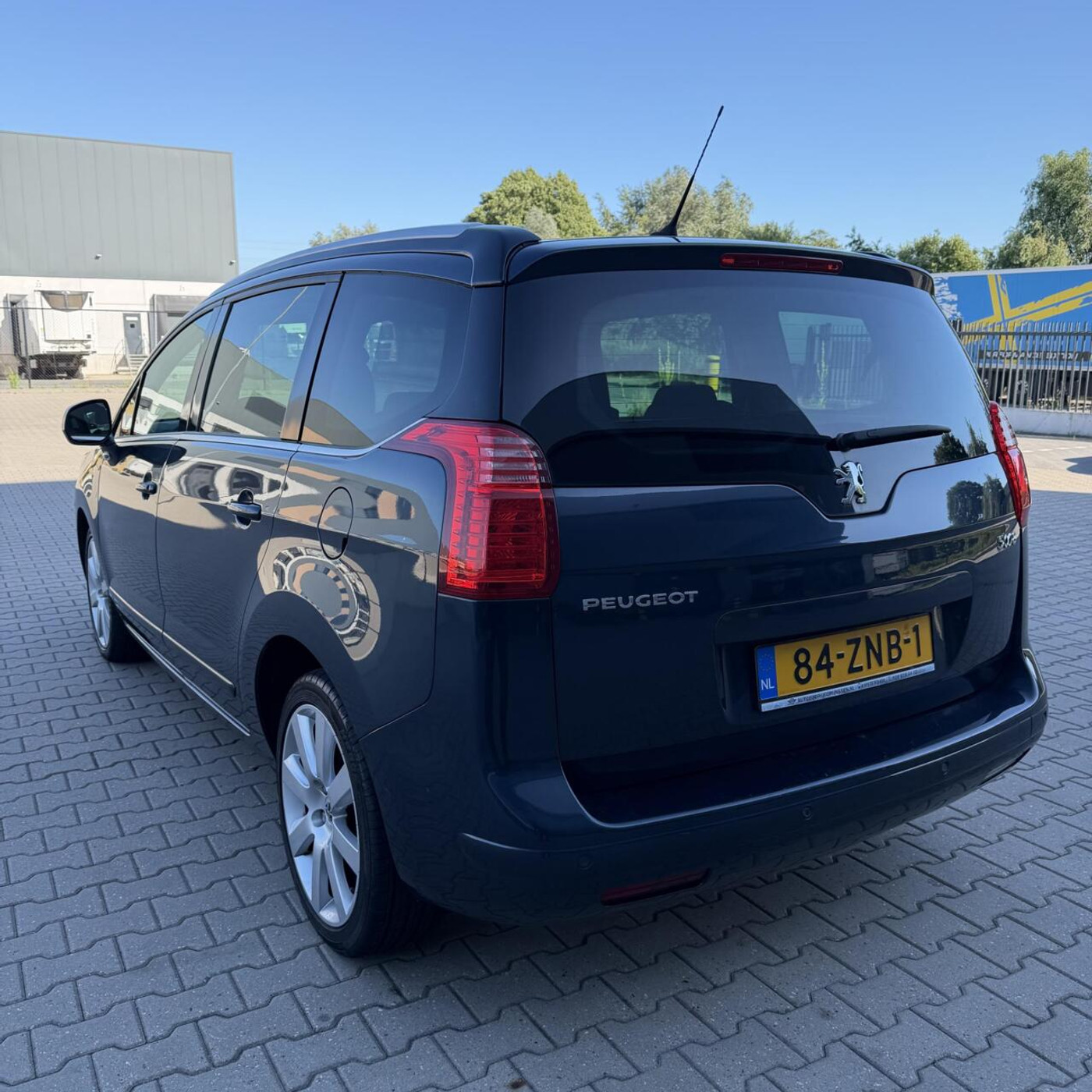 Foto van Peugeot 5008