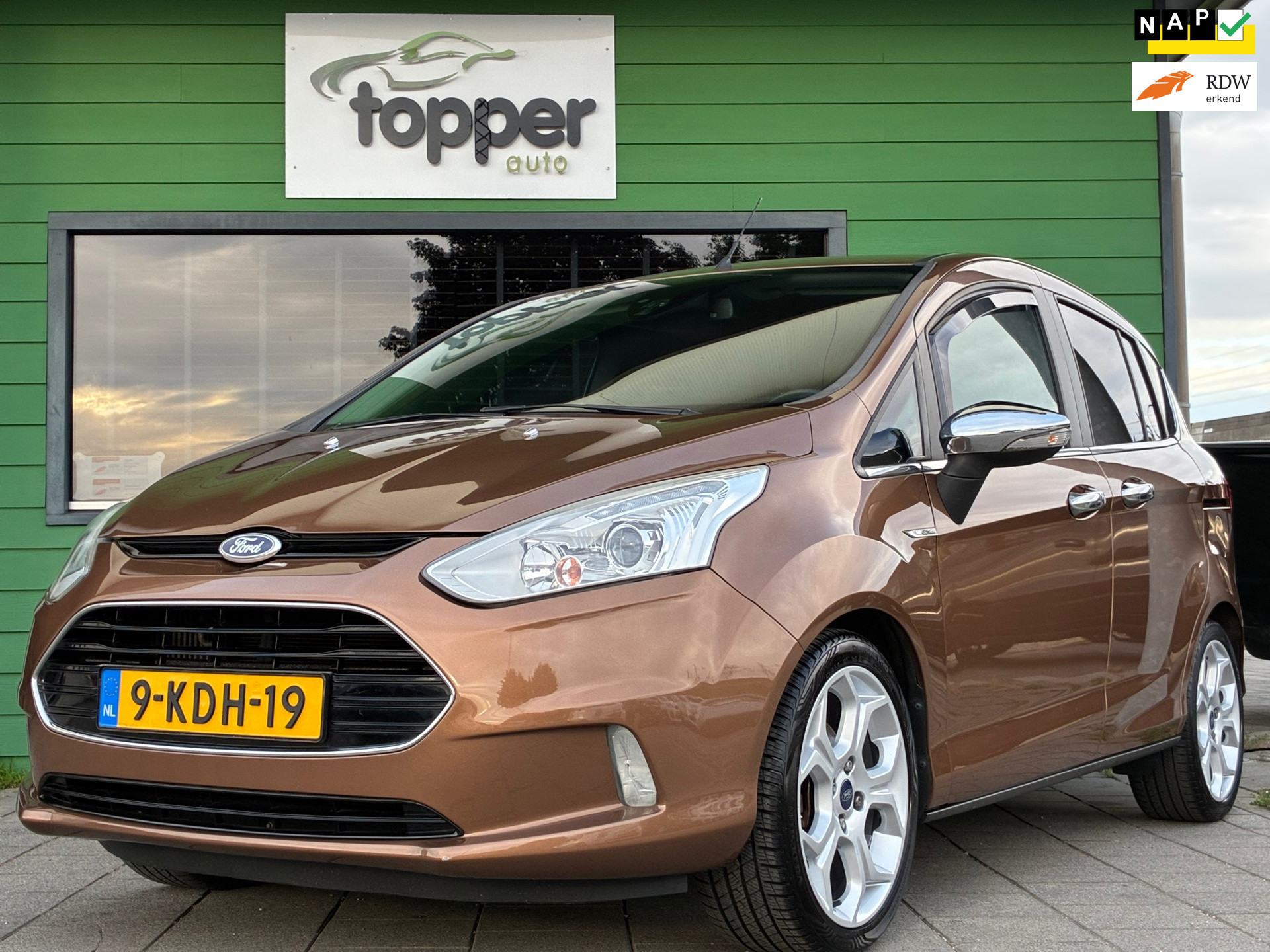 Ford B-max 1.0 EcoBoost Titanium|D-riem v.v.|CruiseControl|Climatronic|Trekhaak 2013 - voorkant