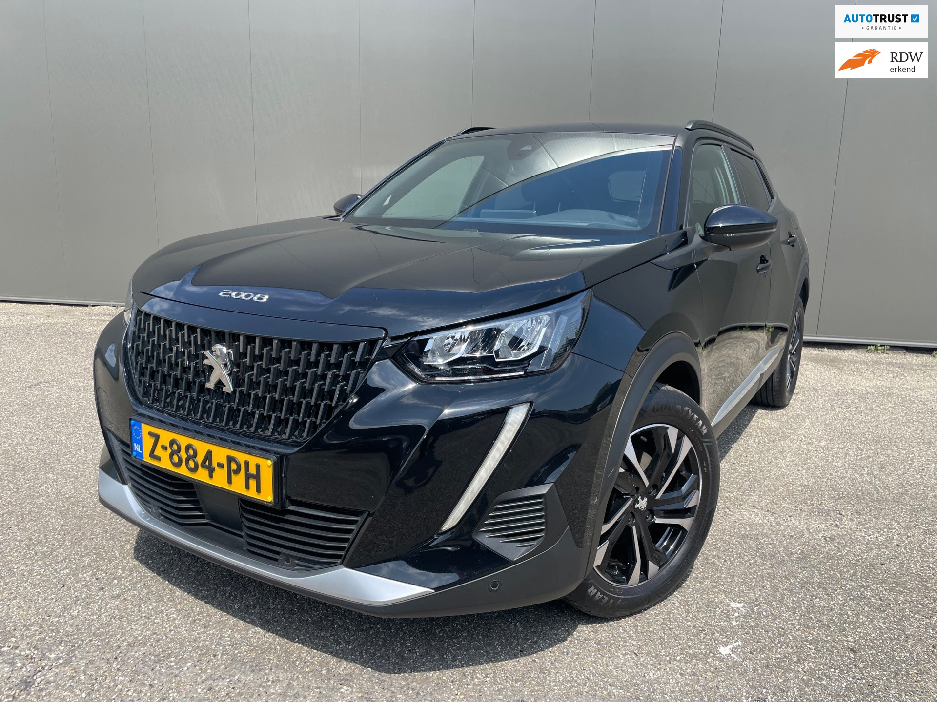 Peugeot 2008 1.2 PureTech Allure Pack Voorzien van vele opties dealer onderhouden! 2023 - voorkant