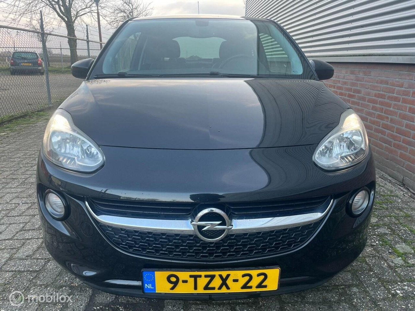 Foto van Opel Adam