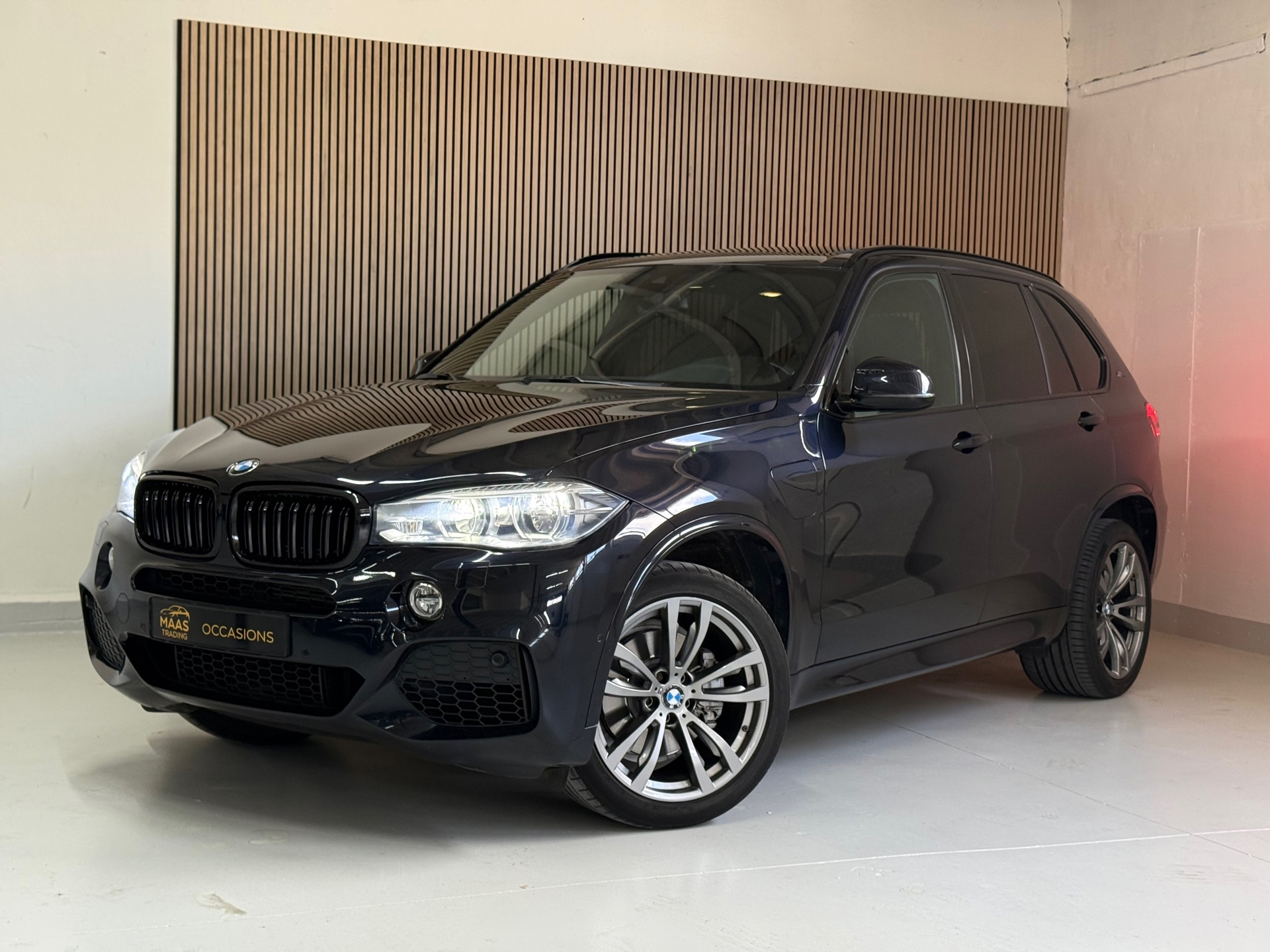 BMW X5 XDrive40e iPerformance M-Sport * Pano * Carbon Black 2017 - voorkant