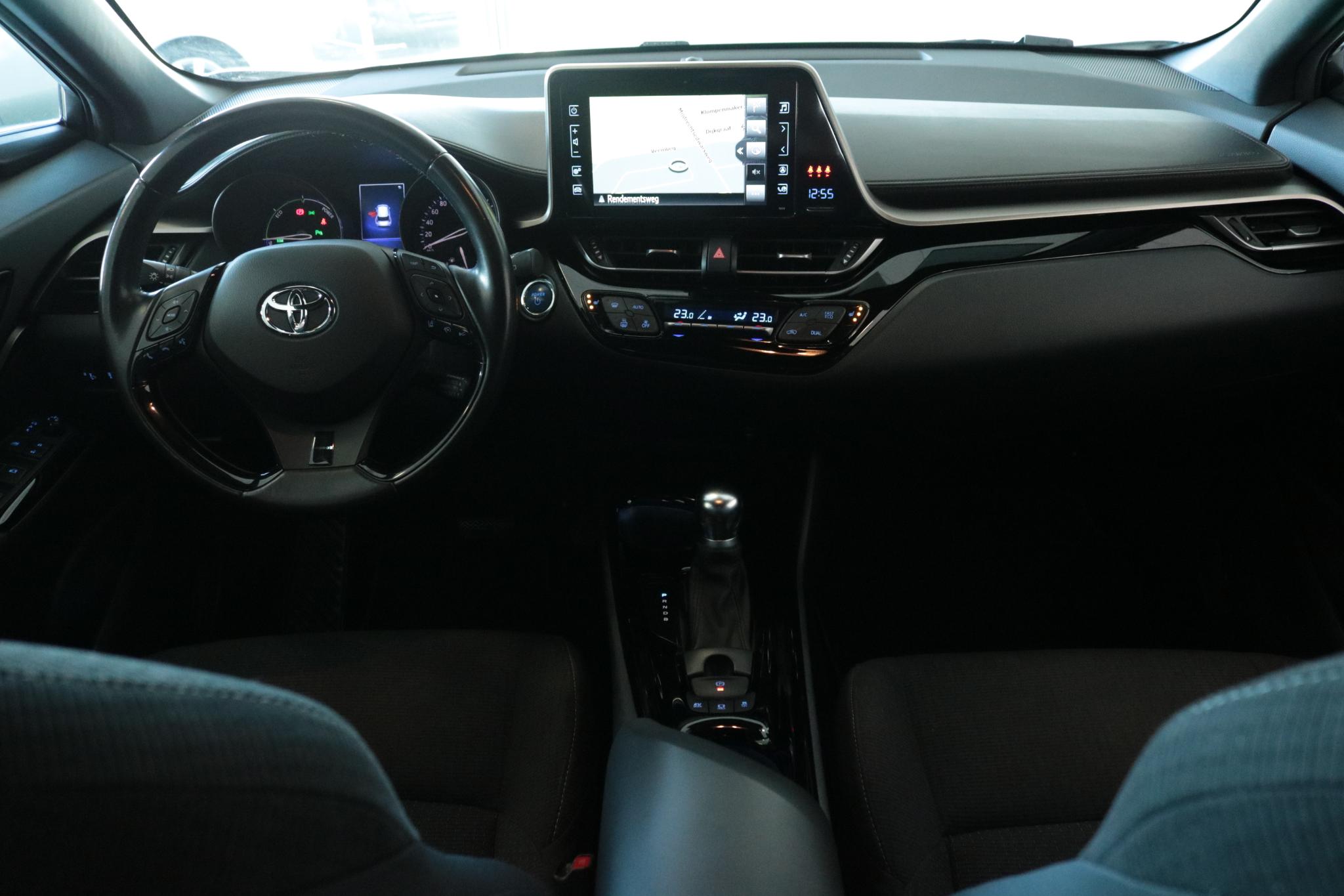 Foto van Toyota C-hr