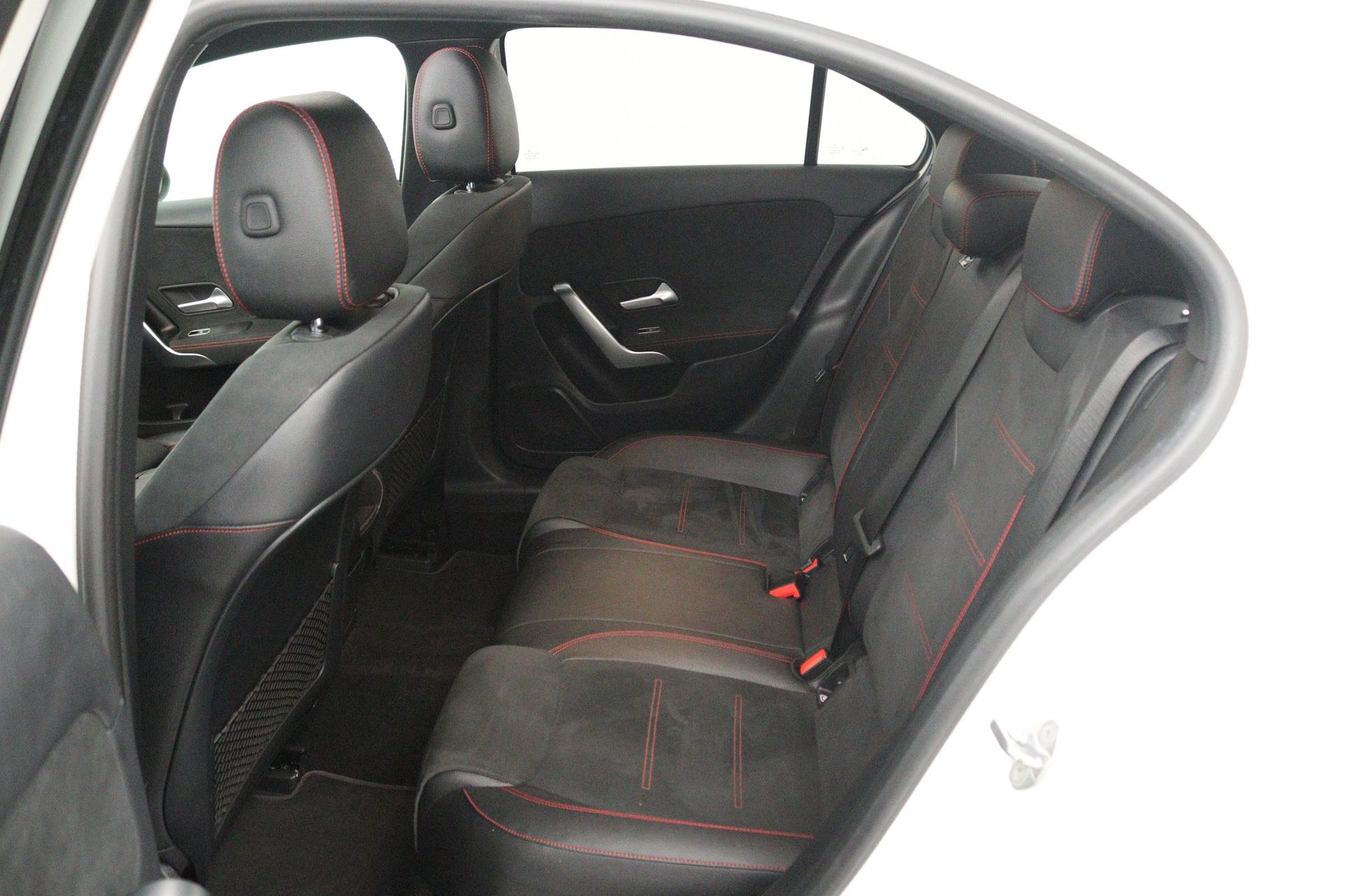 Foto van Mercedes-Benz A 180