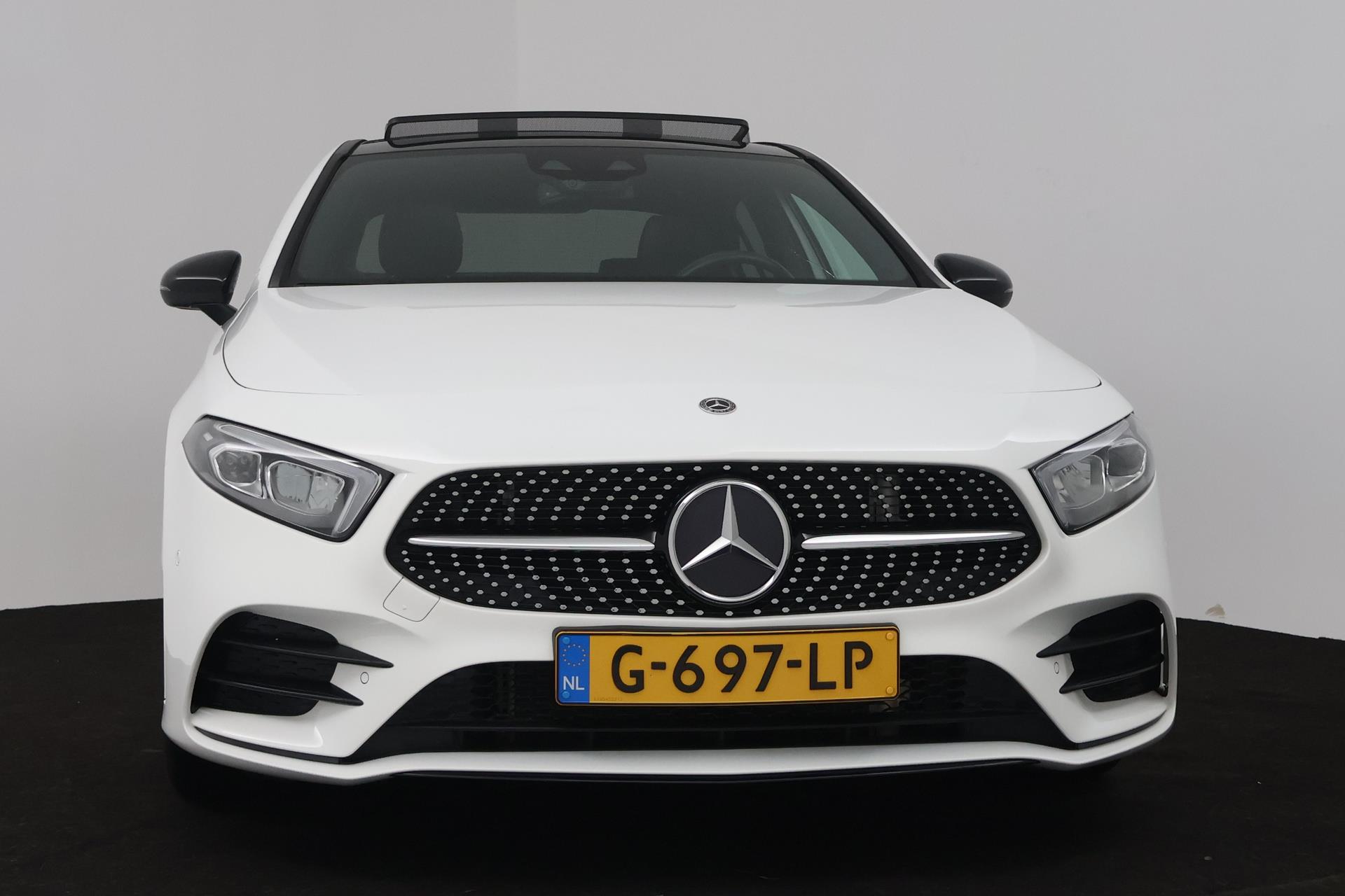 Foto van Mercedes-Benz A 180