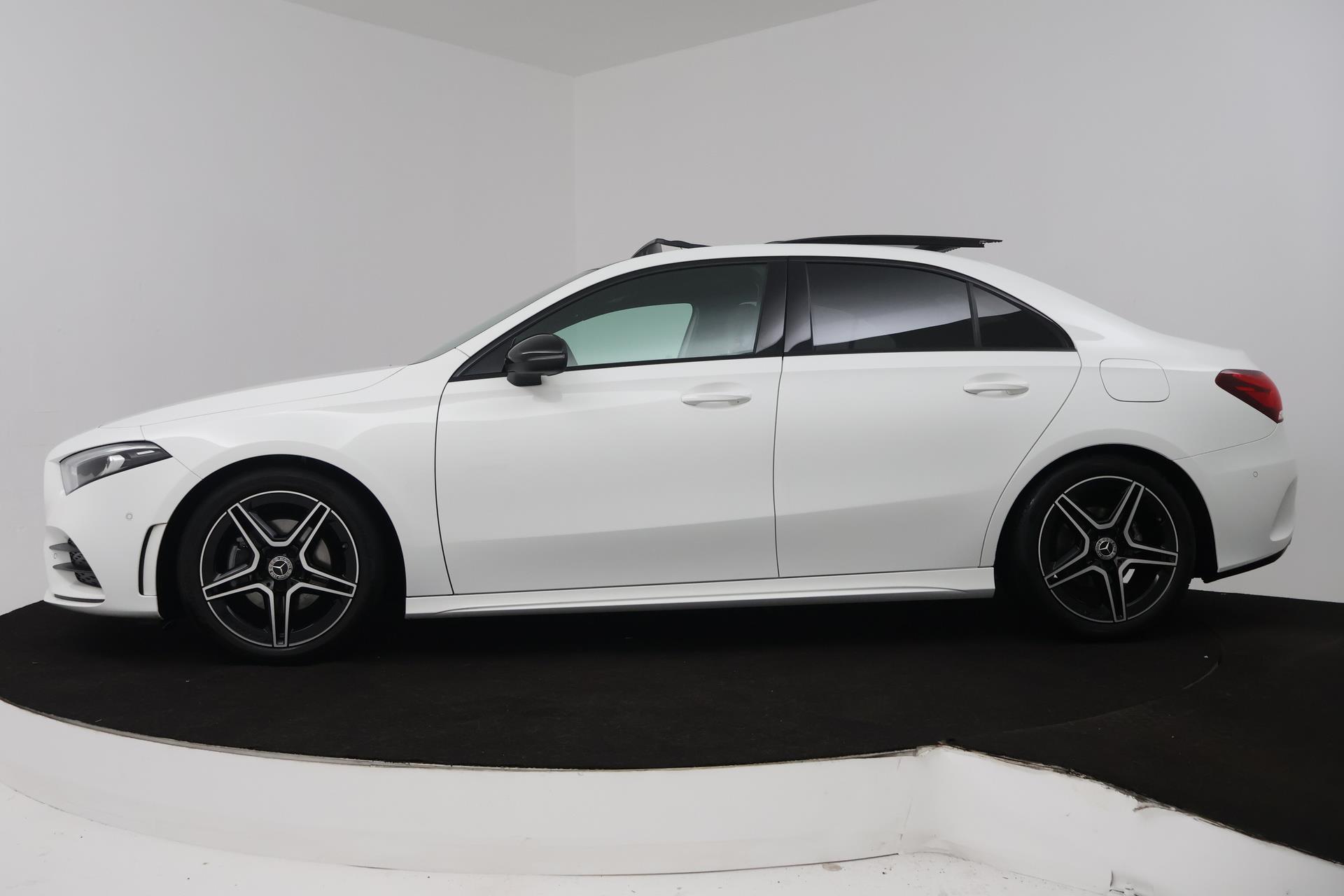 Foto van Mercedes-Benz A 180
