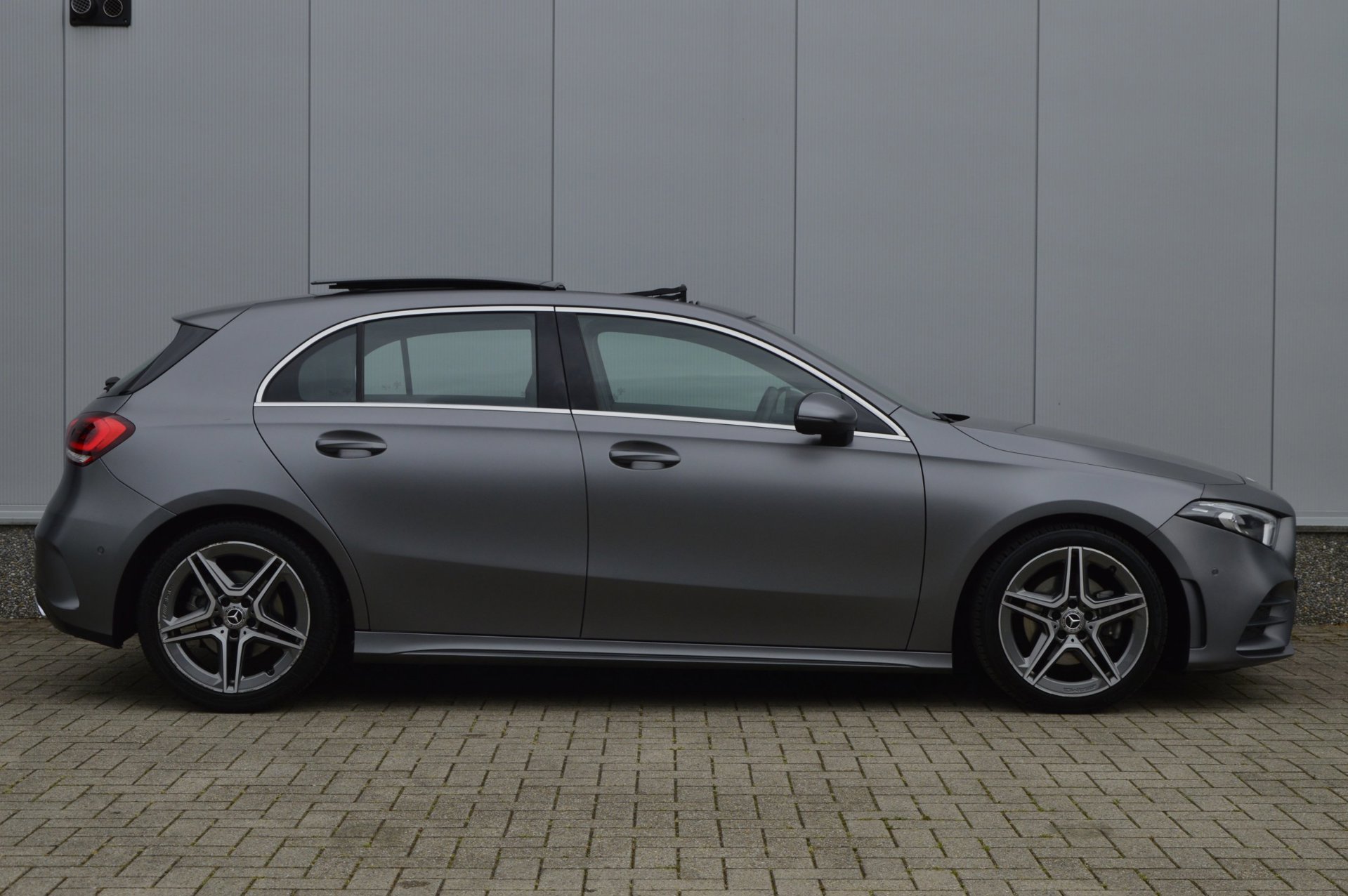 Foto van Mercedes-Benz A 200