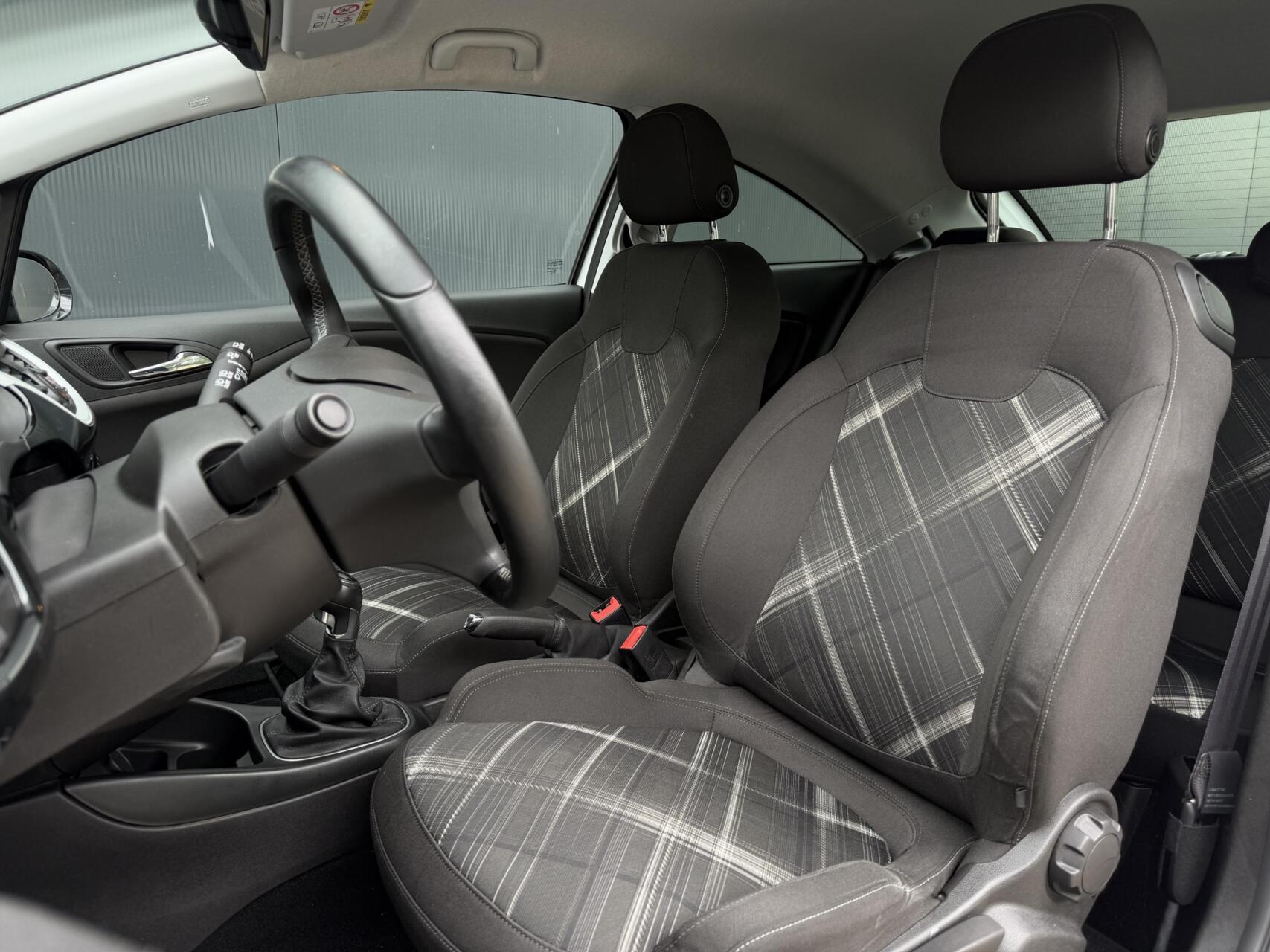 Foto van Opel Corsa-e