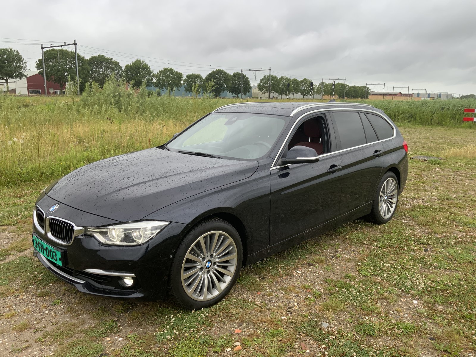 BMW 3-serie Touring 340i xD MSp. HE 2018 - voorkant