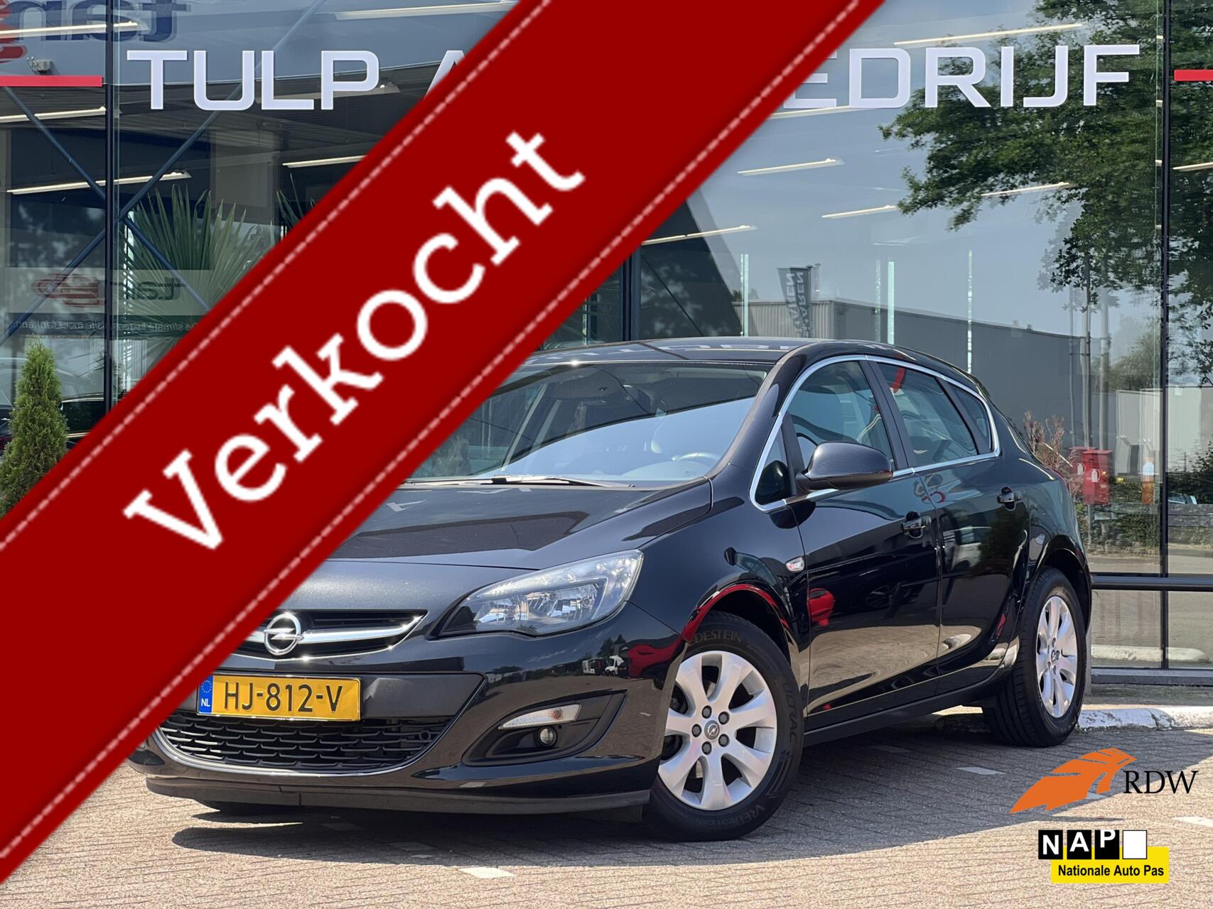 Opel Astra 1.4 Turbo Blitz 5 Deurs Airco Cruise Isofix NAP 2015 - voorkant