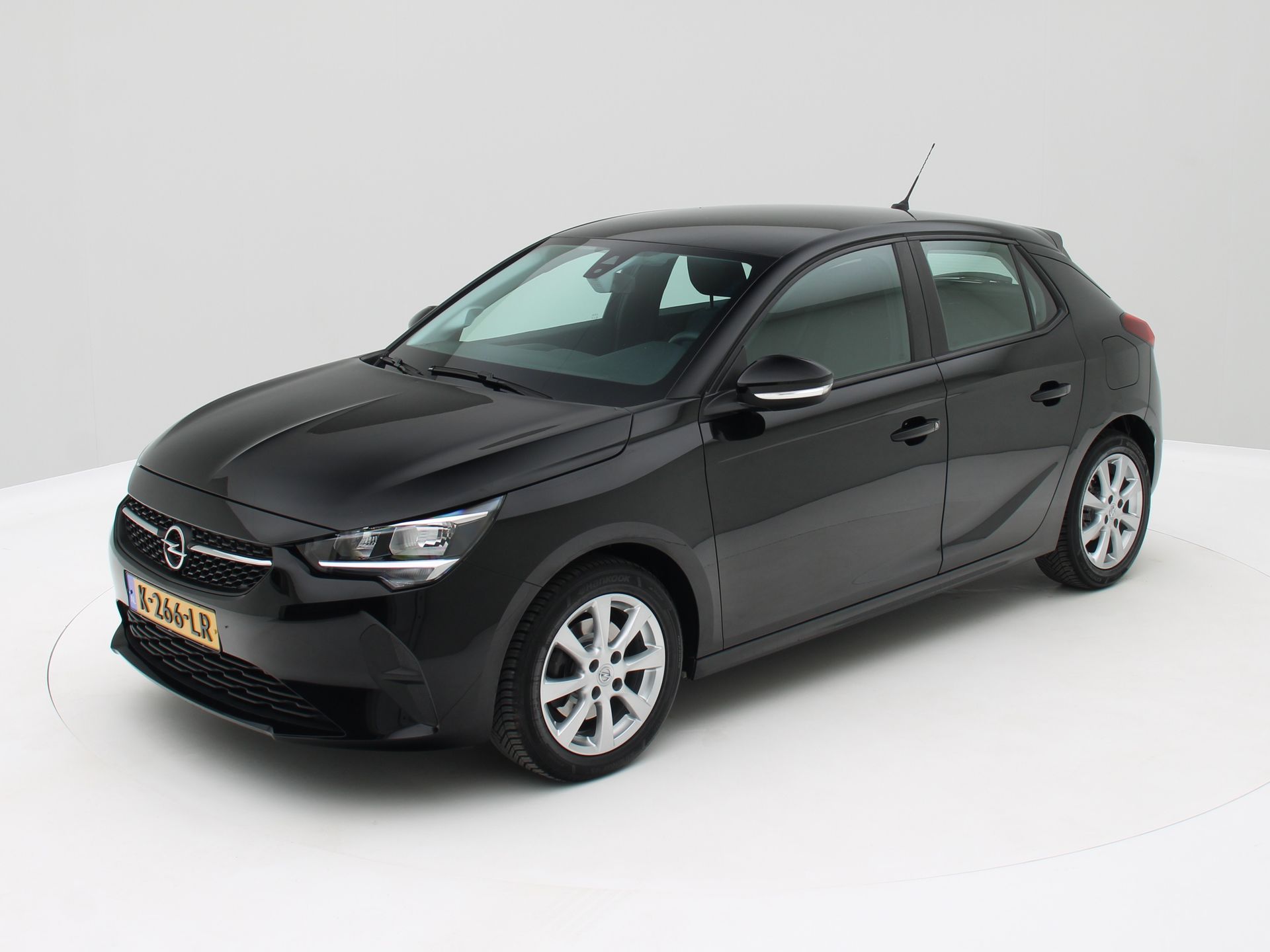 Opel Corsa 1.2 Edition 2021 - voorkant