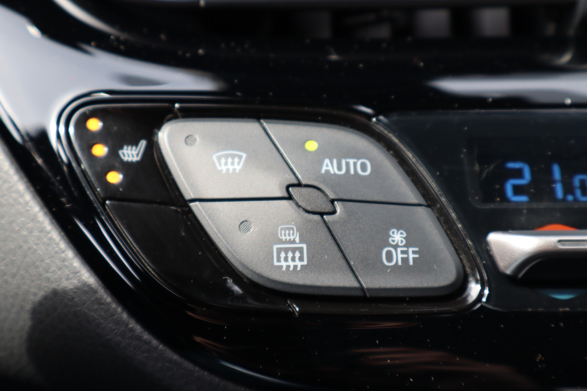 Foto van Toyota Toyota C-hr