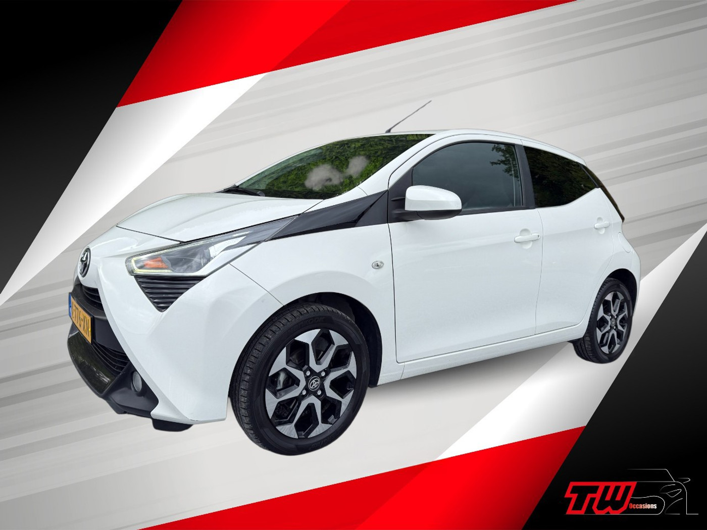 Toyota Aygo 1.0 VVT-i x-joy 2021 - voorkant