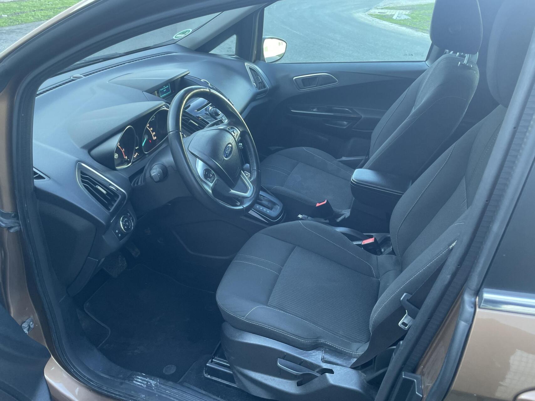 Foto van Ford B-max