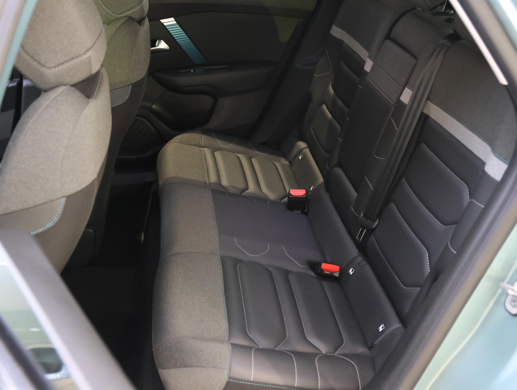 Foto van Citroen E-c4