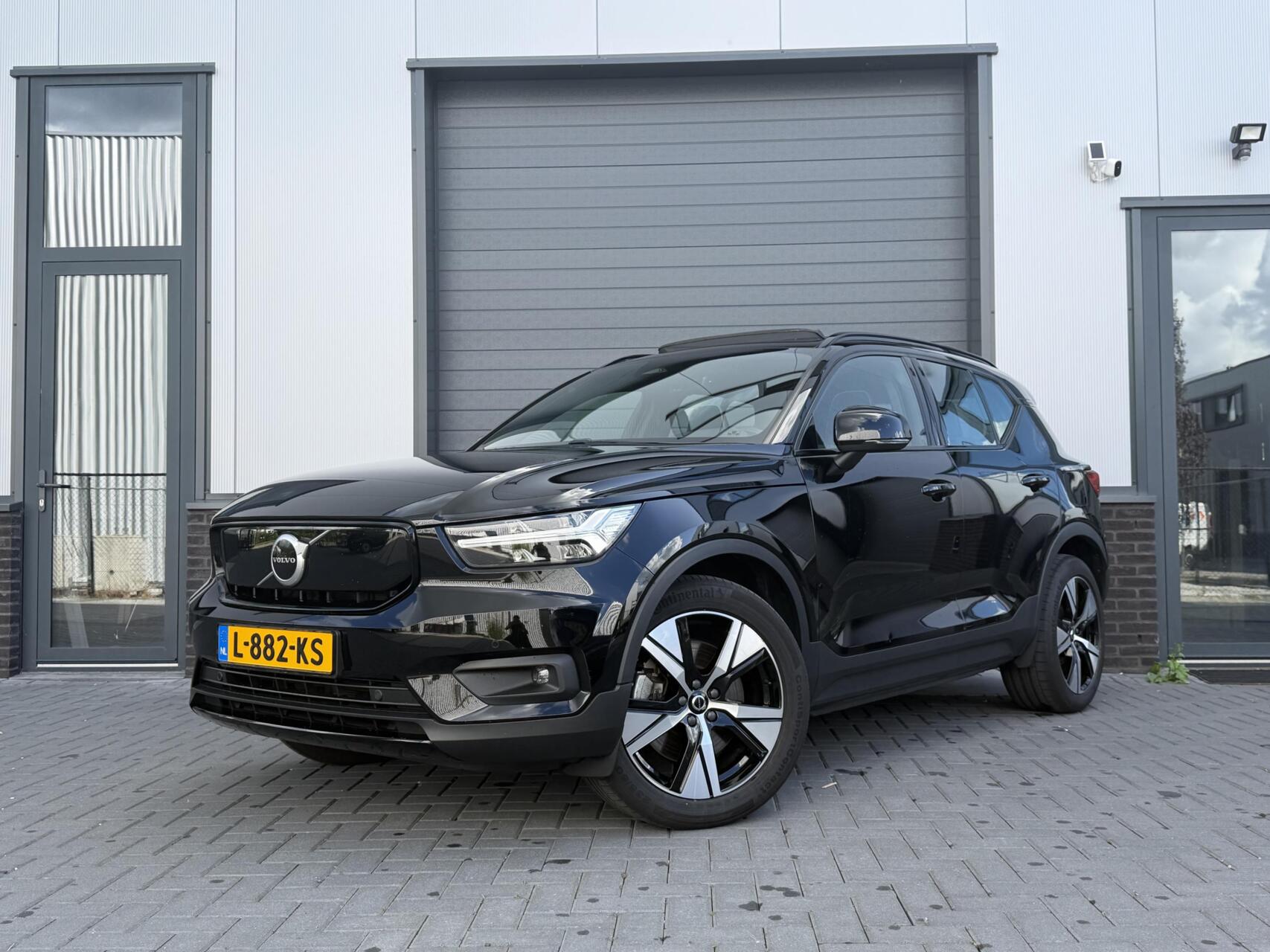 Volvo XC40 Recharge P8 AWD R-Design 2021 - voorkant