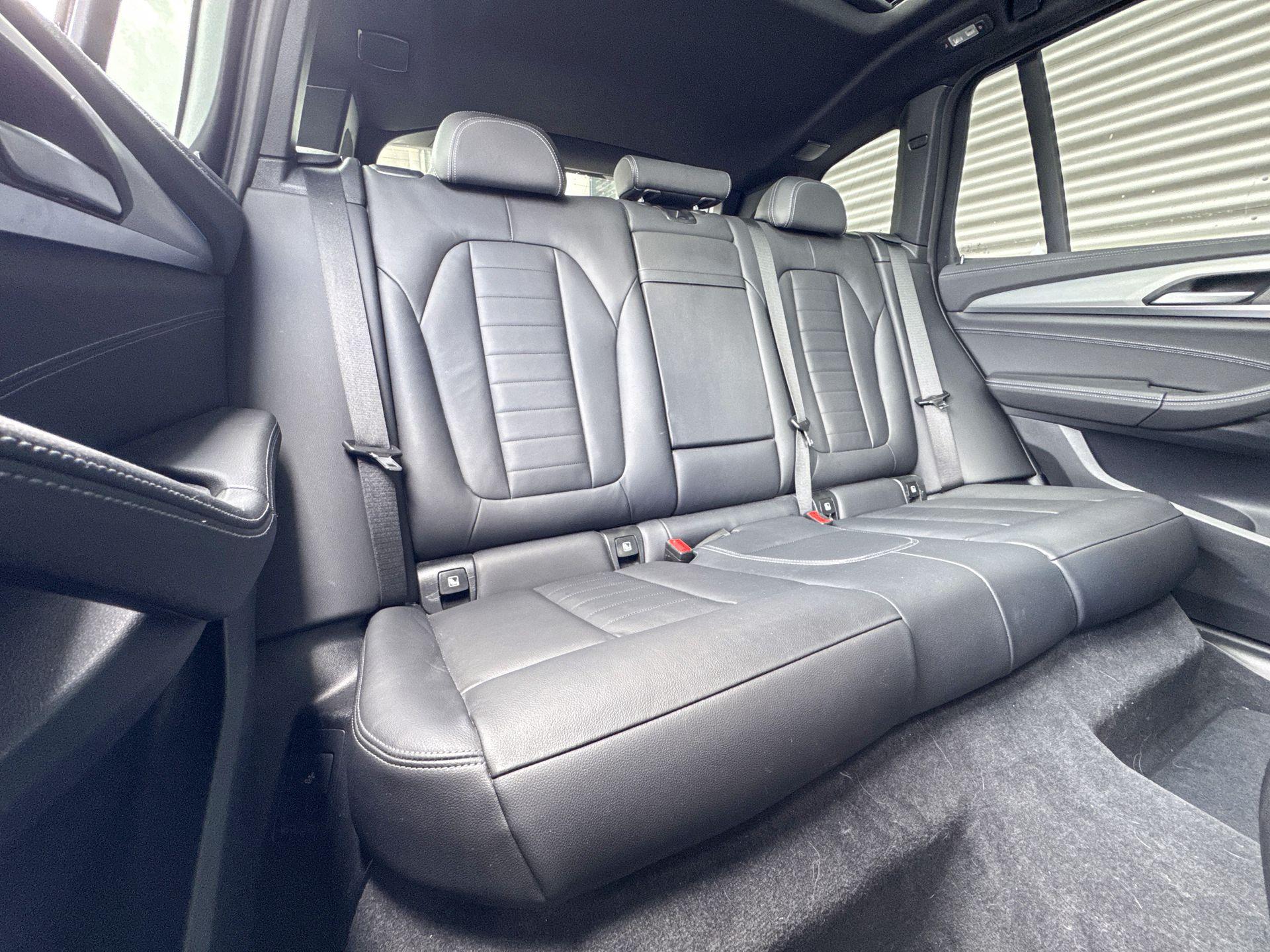Foto van BMW Ix3