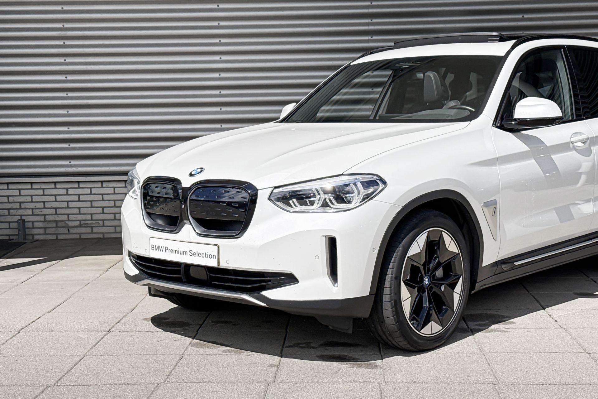 Foto van BMW Ix3