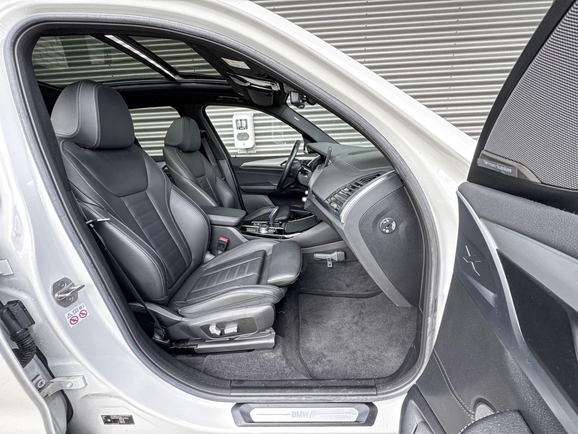 Foto van BMW Ix3