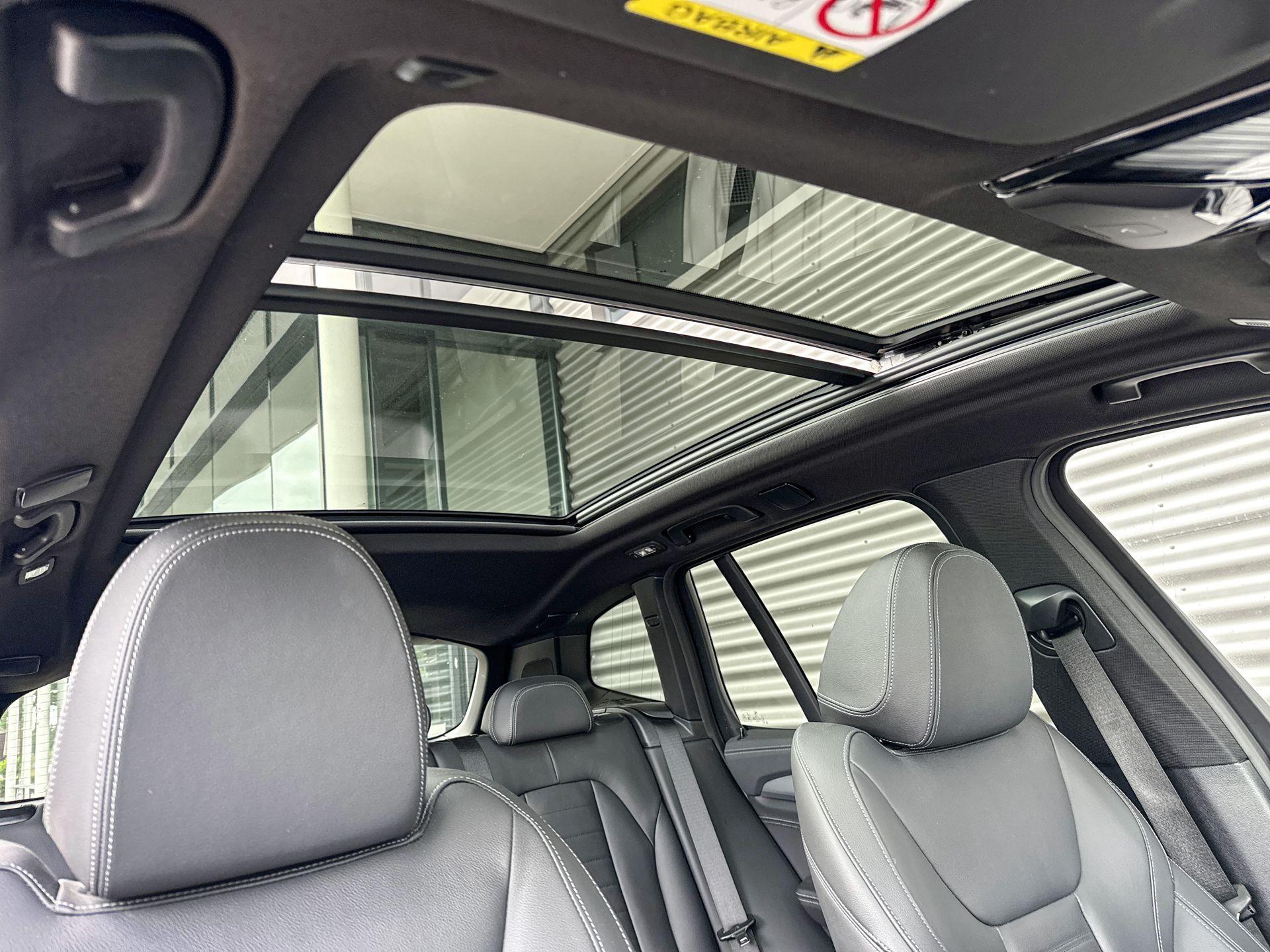 Foto van BMW Ix3
