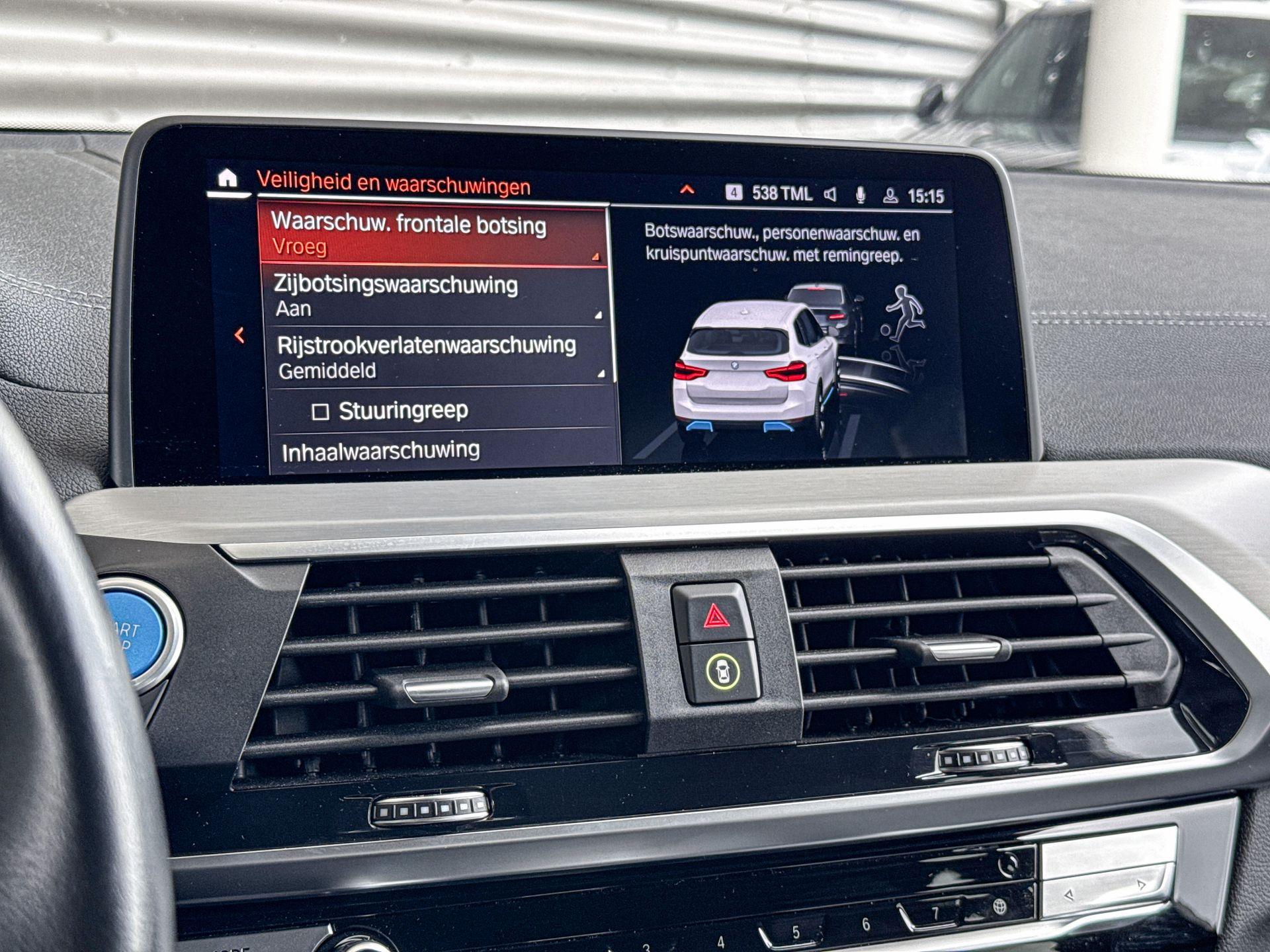 Foto van BMW Ix3