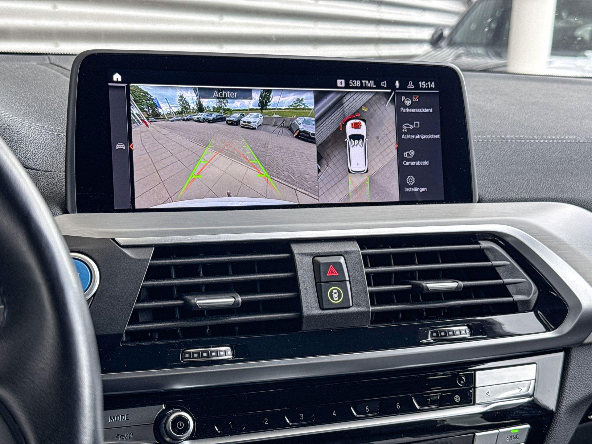 Foto van BMW Ix3