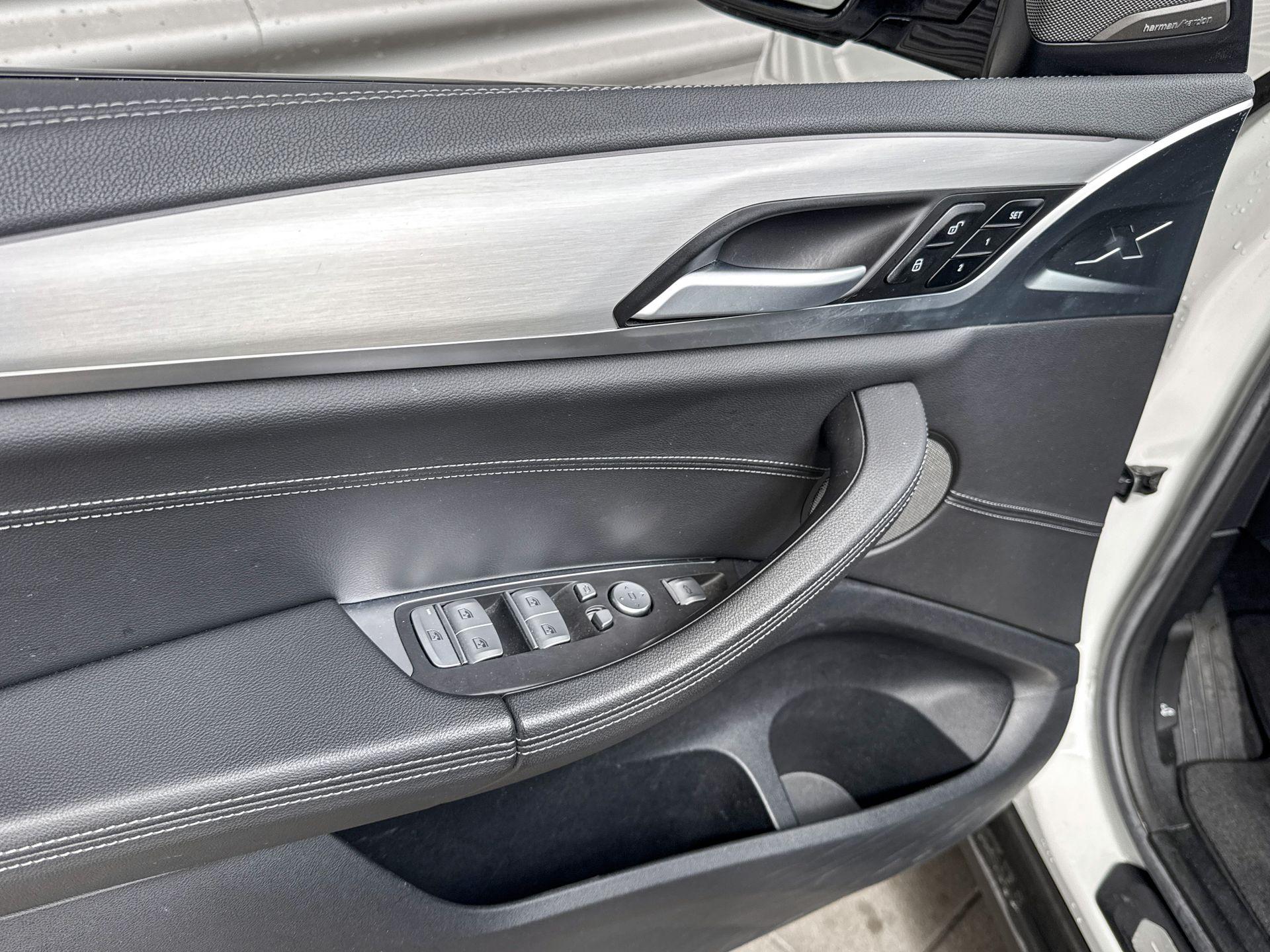 Foto van BMW Ix3