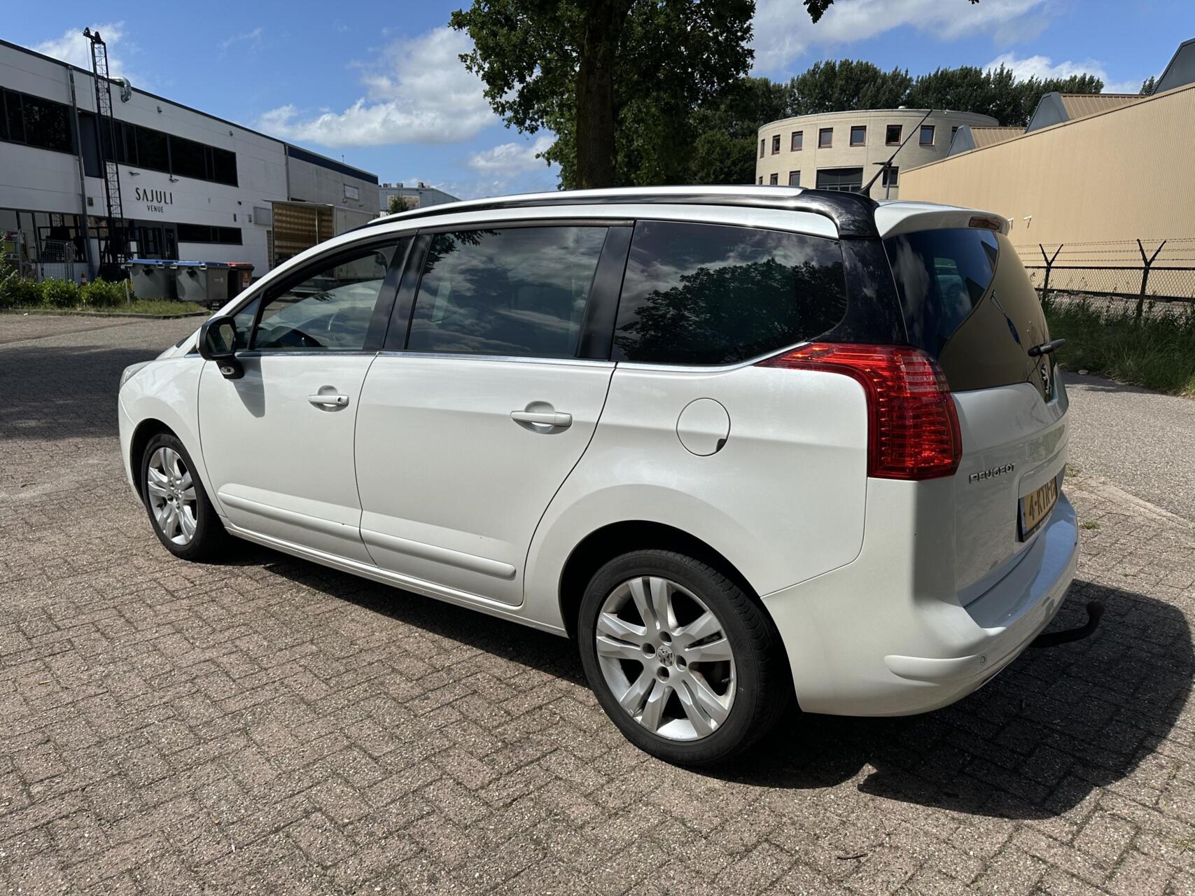 Foto van Peugeot 5008